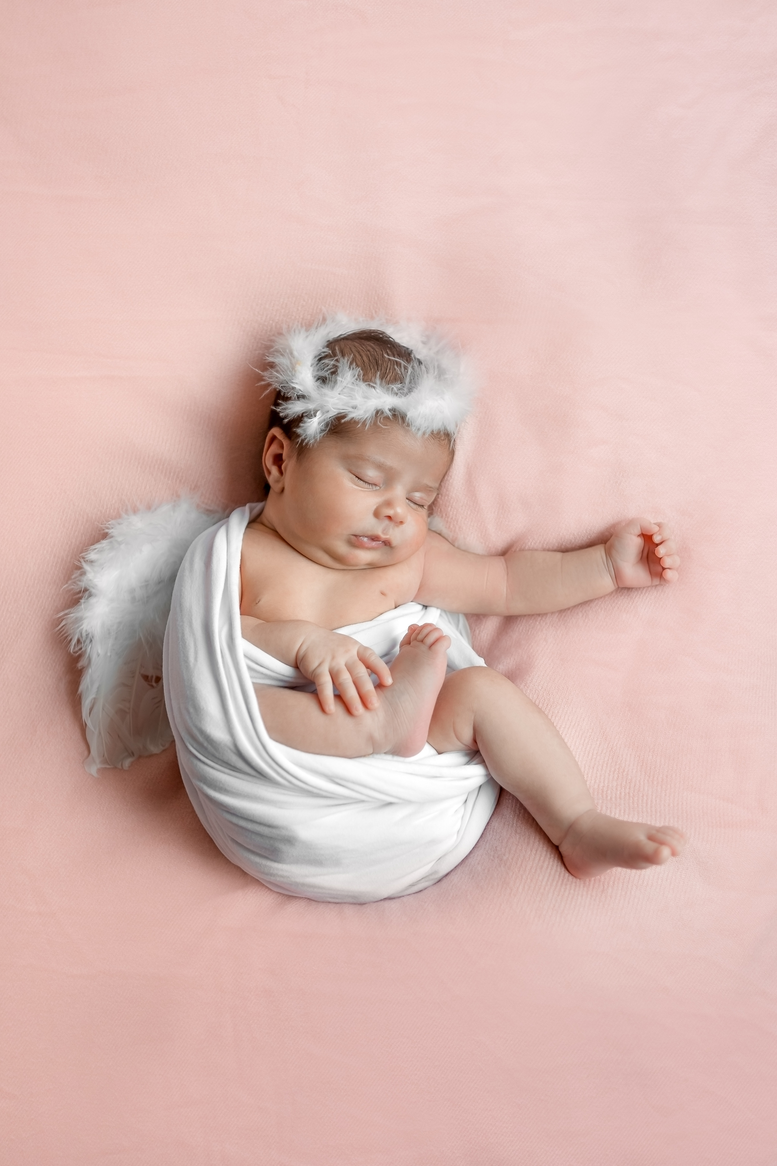 Newborn Girl. Фотограф Ирина Йотова