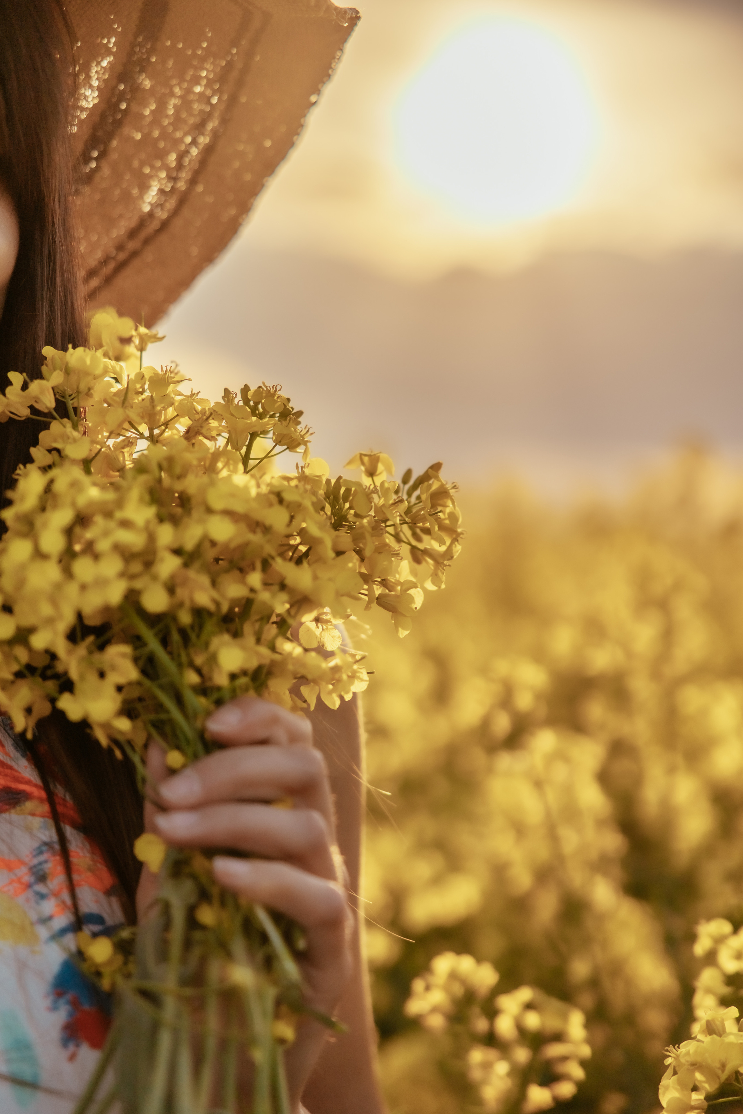 Когато цъфти рапицата. Фотограф Ирина Йотова