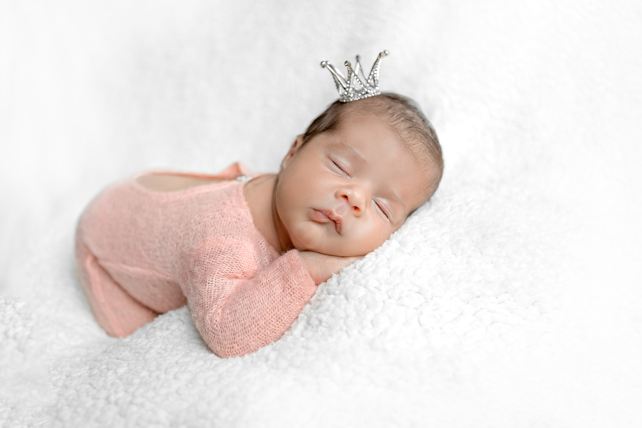 Newborn Girl. Фотограф Ирина Йотова