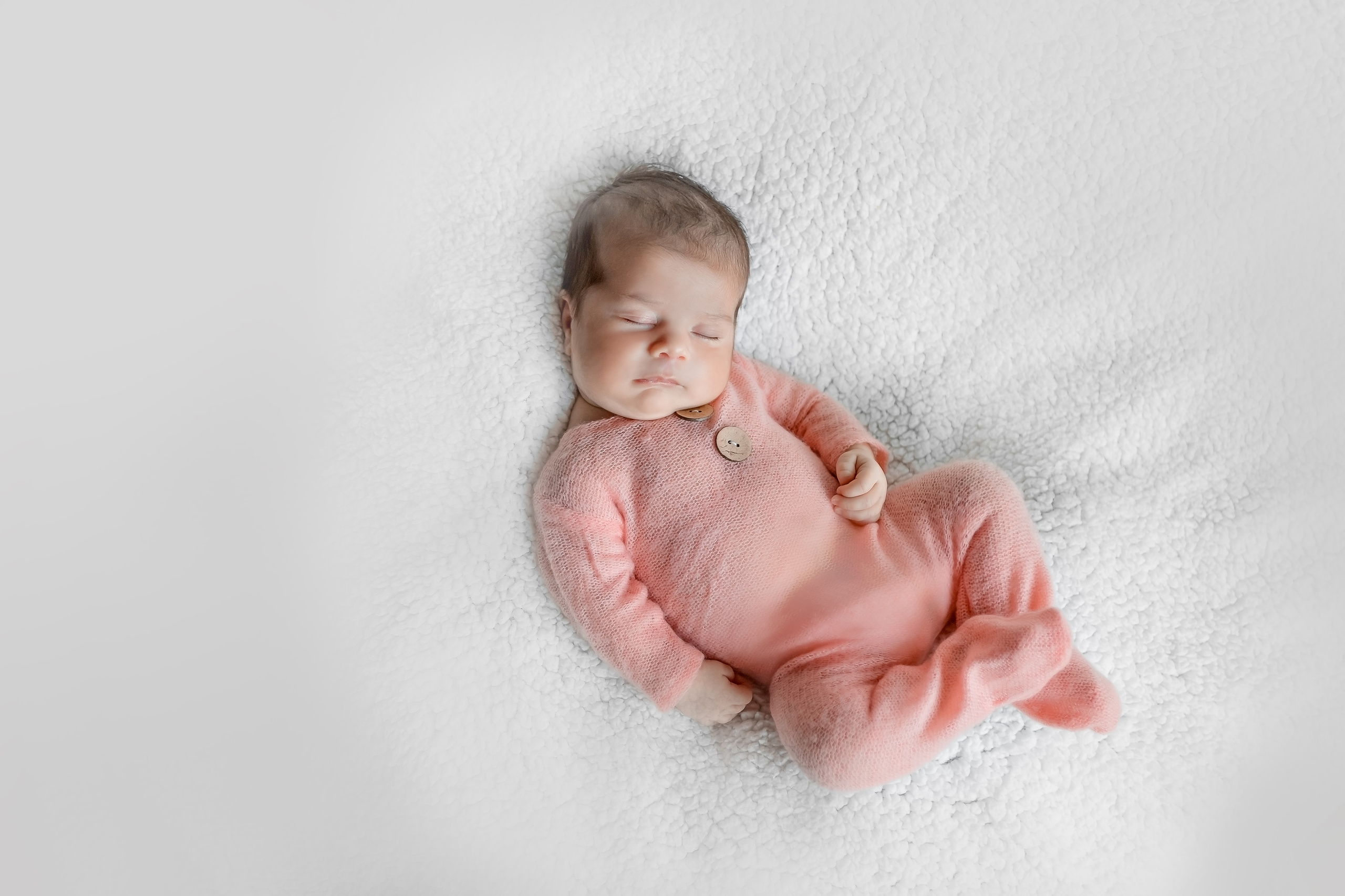 Newborn Girl. Фотограф Ирина Йотова