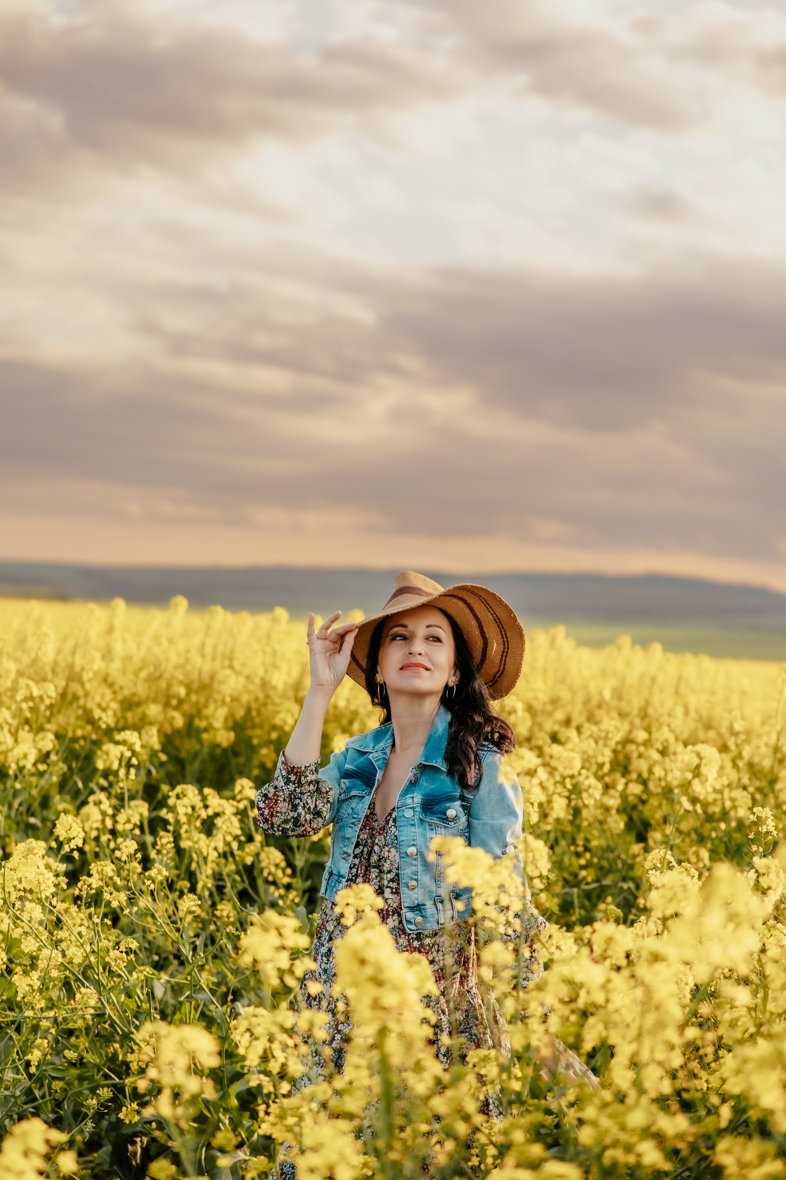 Когато цъфти рапицата. Фотограф Ирина Йотова