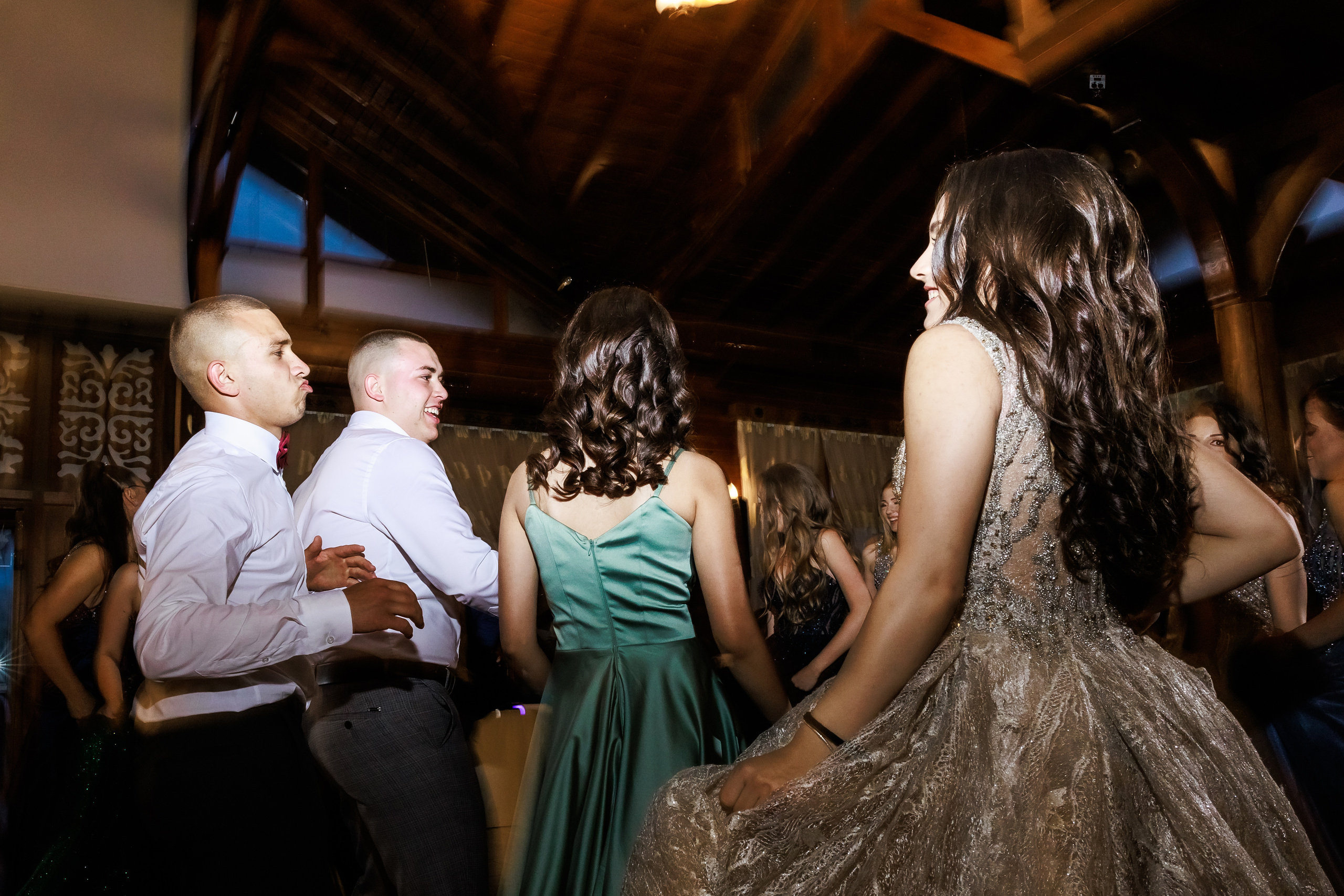 Абитуриентски бал 2022. Фотограф Ирина Йотова