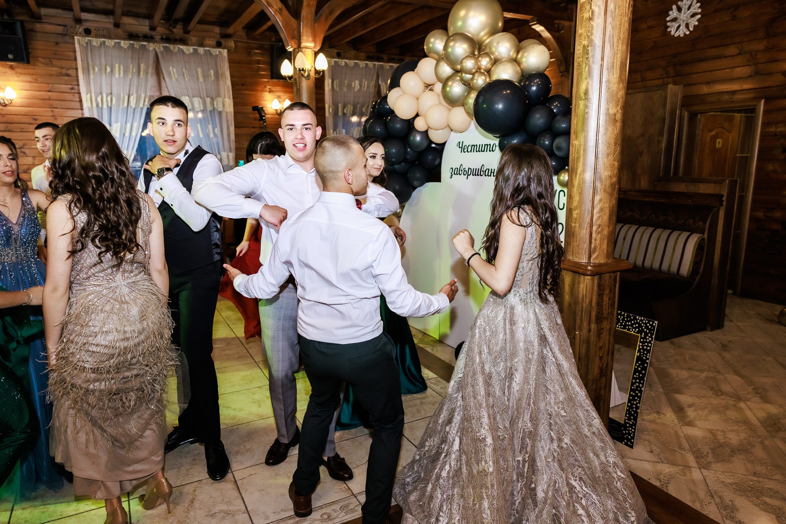 Абитуриентски бал 2022. Фотограф Ирина Йотова