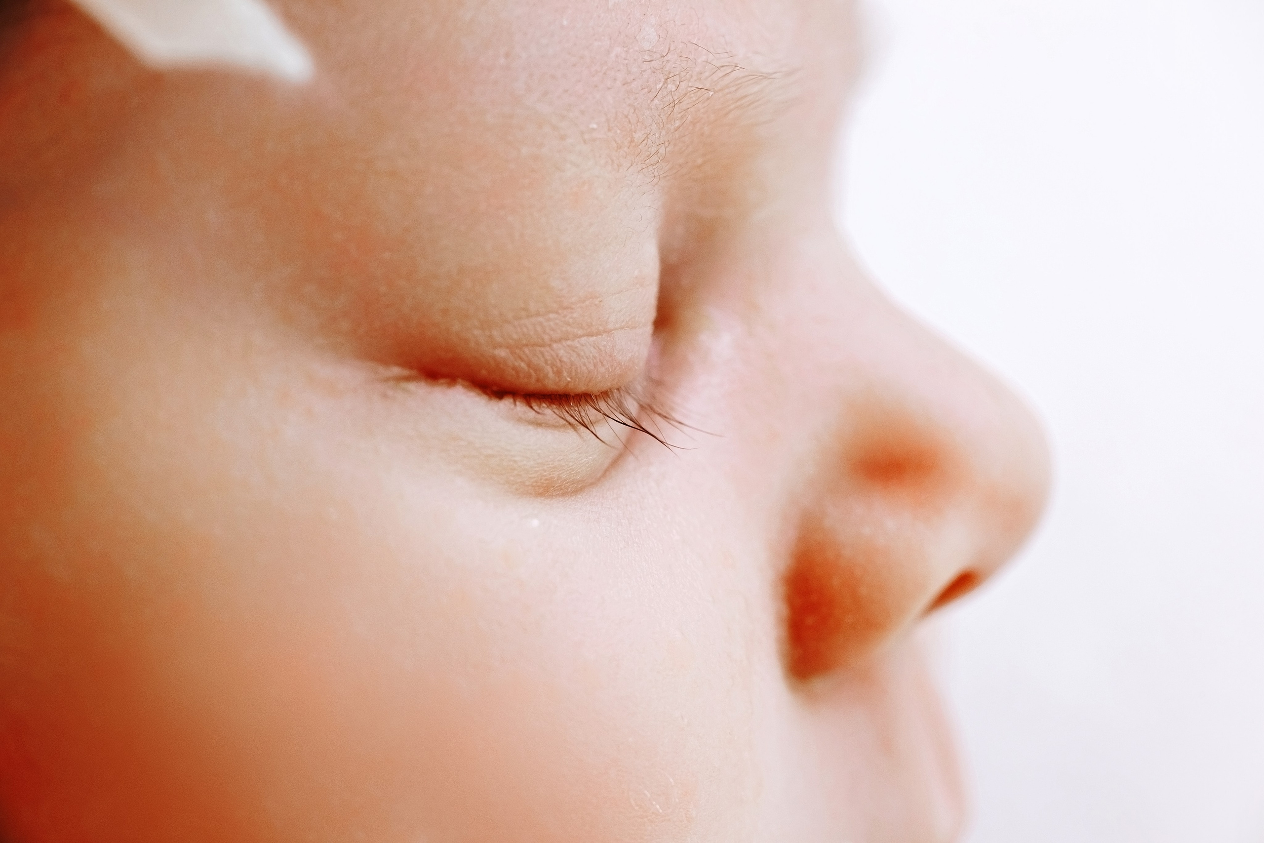 Фотосесия за новородени в студио. Фотограф Ирина Йотова