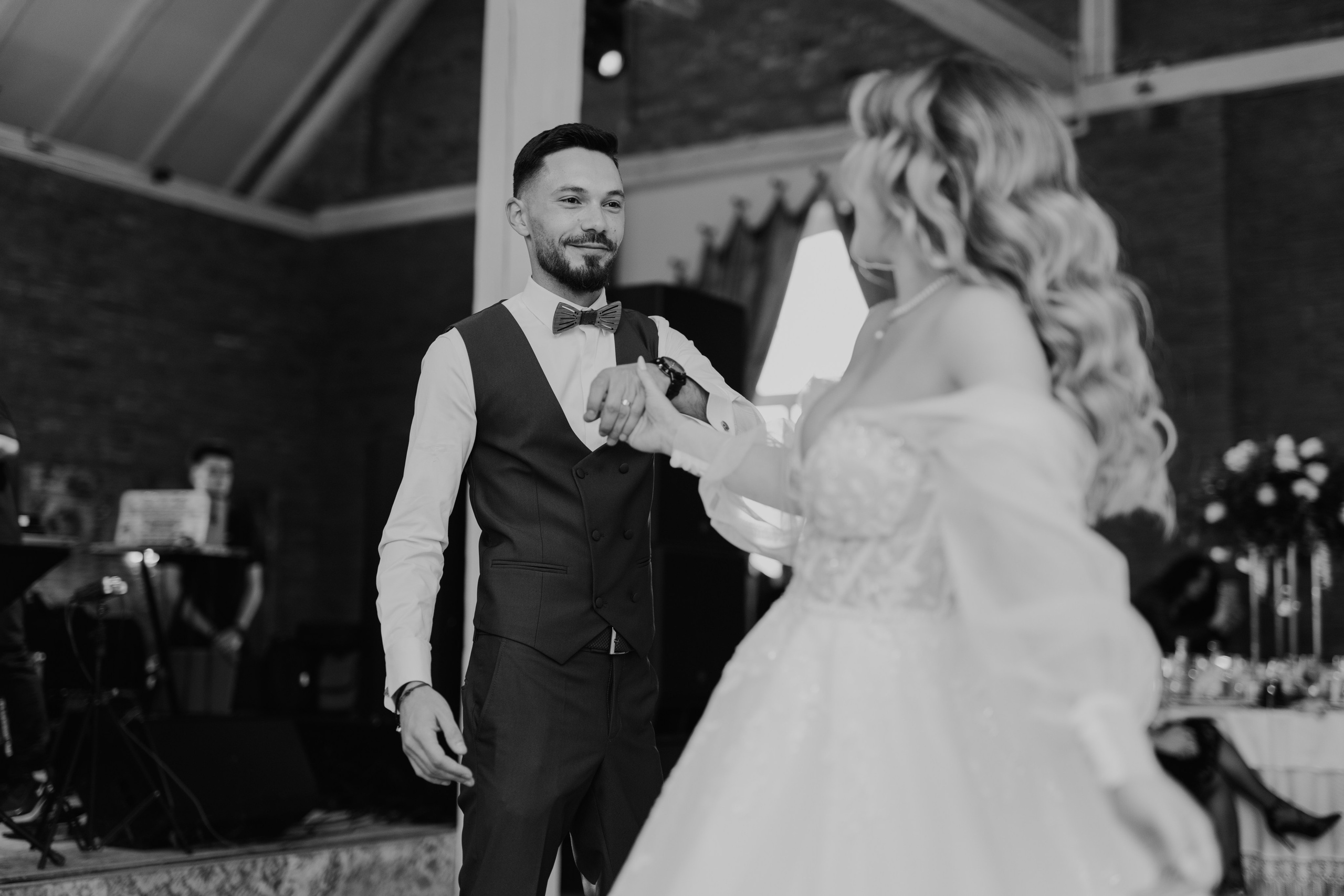 Nicoleta & Lucian. Main