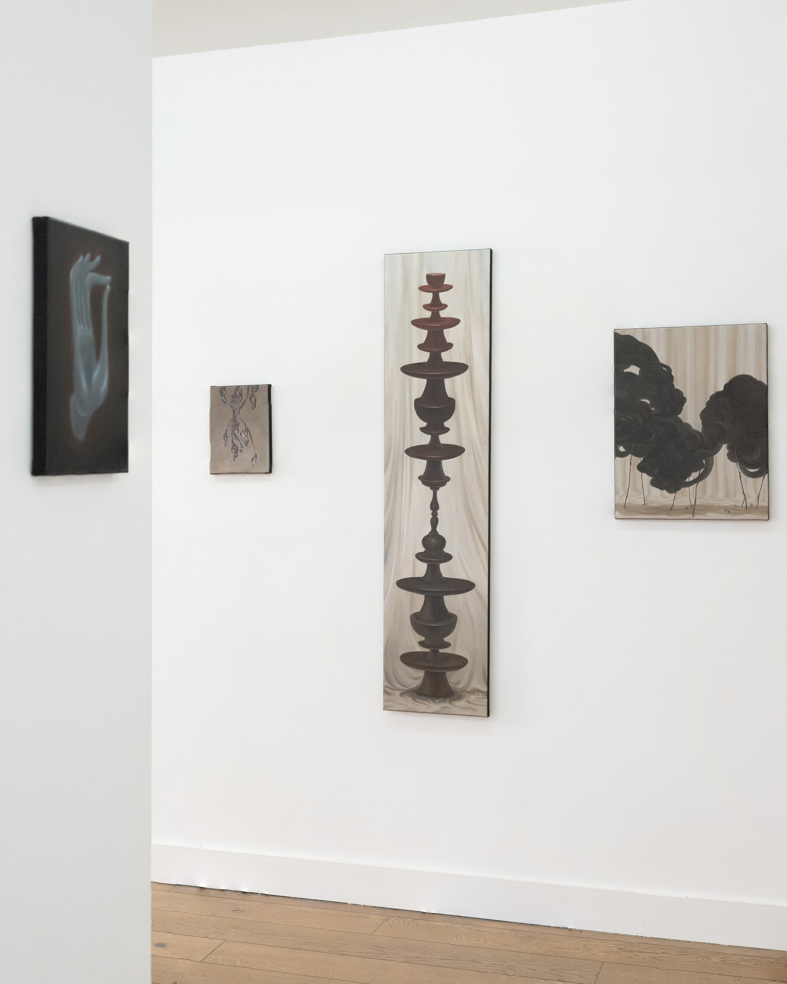 Fragments suspendus.2025. Yujoo HONG