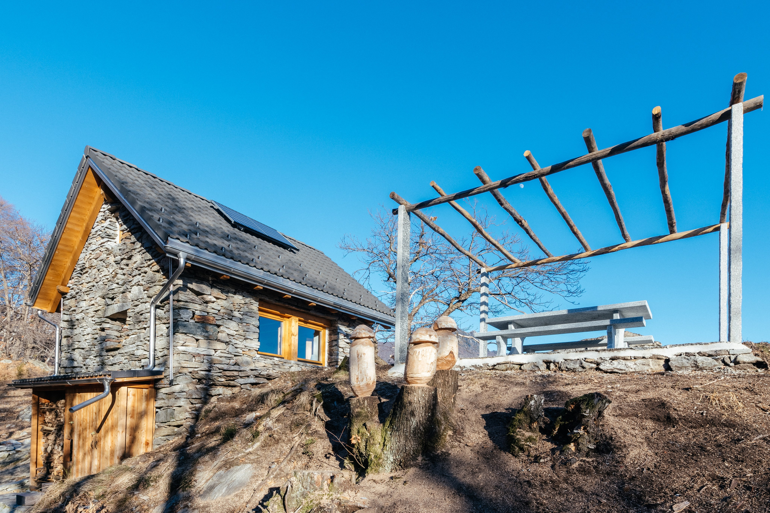 Rustico, VAL RESA, TICINO. Hallo! Ich bin Elena und arbeite als Immobilienfotografin