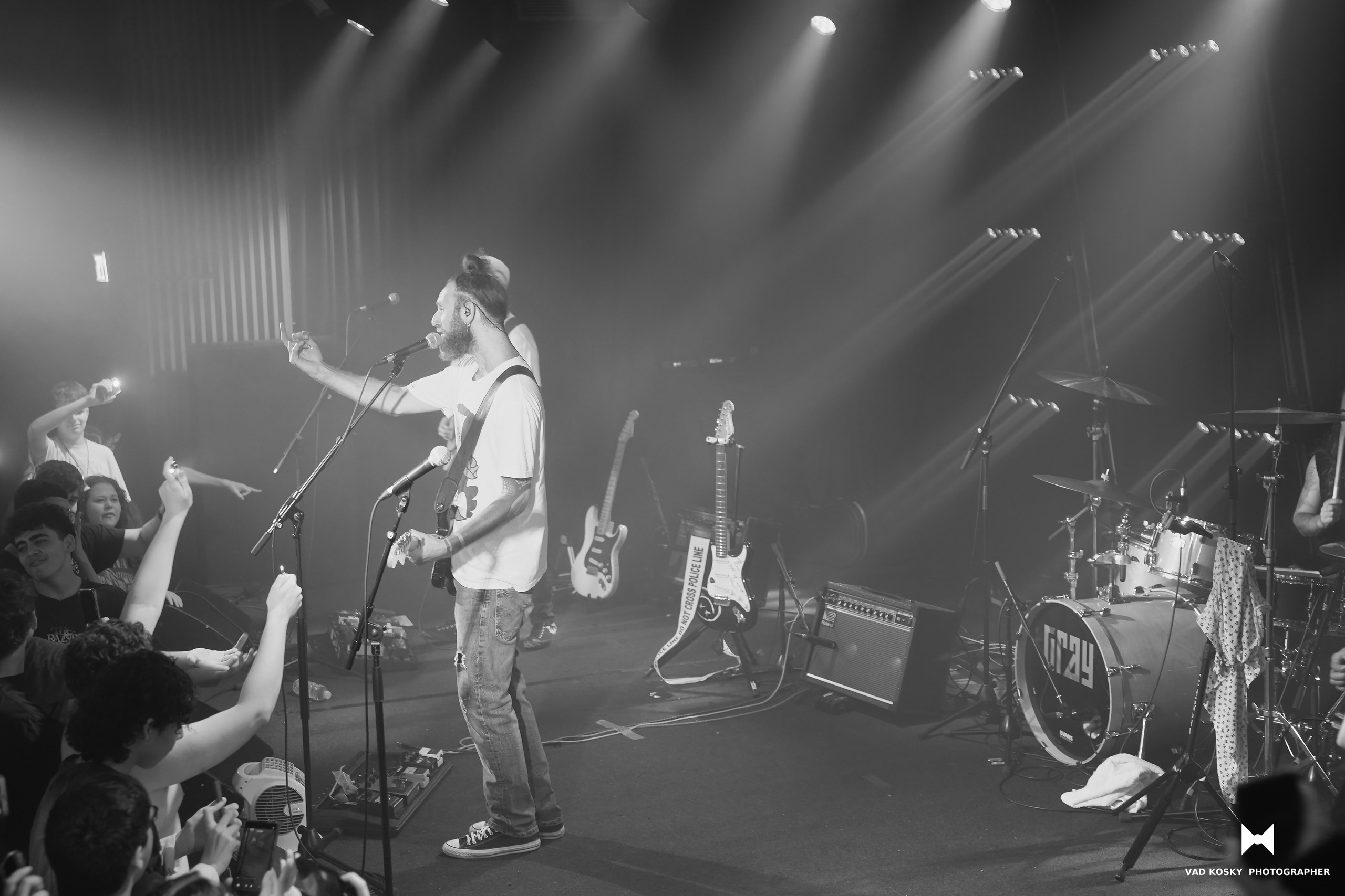 Roy Star & Group — Nirvana tribut TLV Grey club. Vad Kosky Photographer