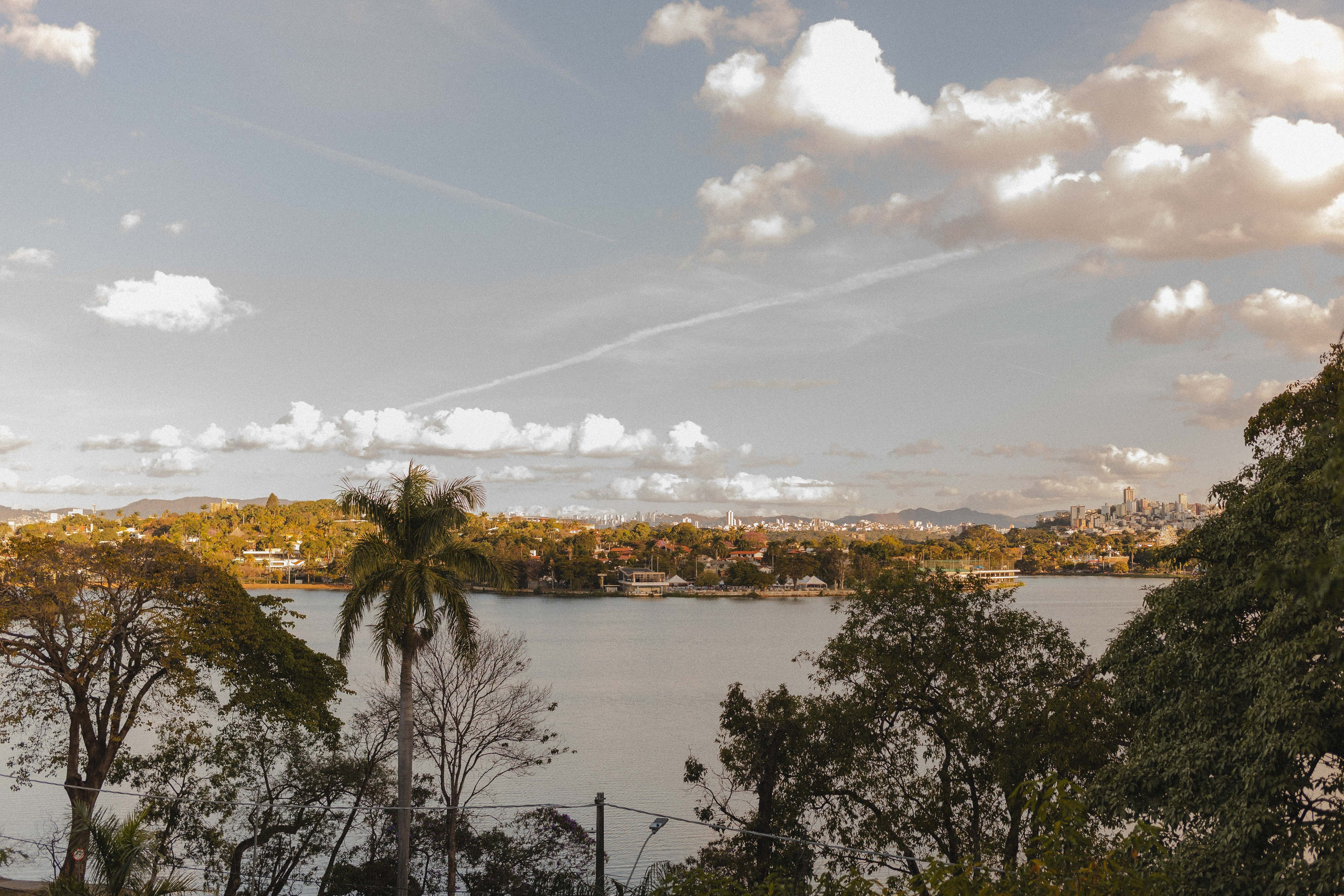 C & H — Leve, calmo e romântico. Fotografia de casamento em Belo Horizonte