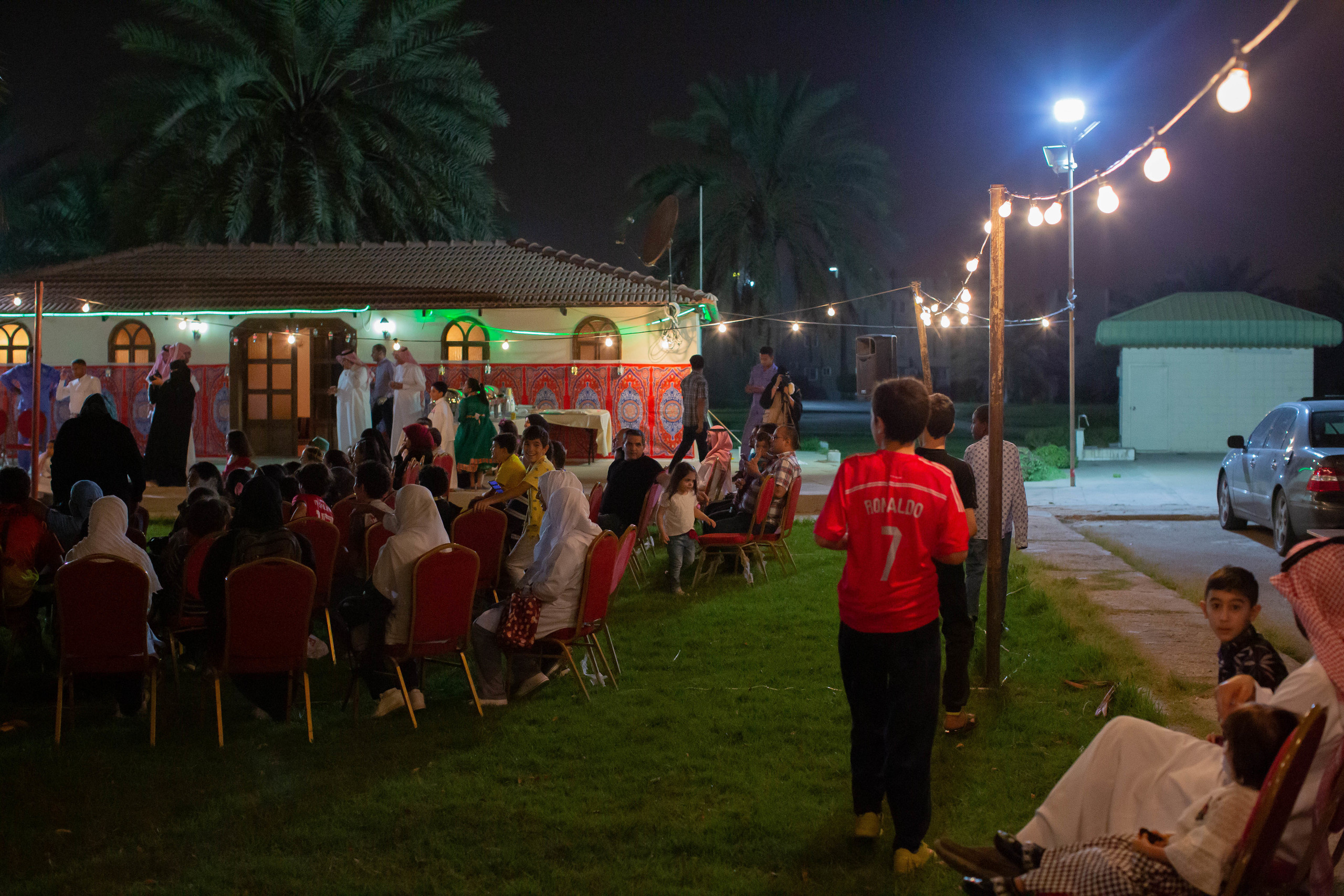 Gargaan. Документальный фотограф, междисциплинарный художник