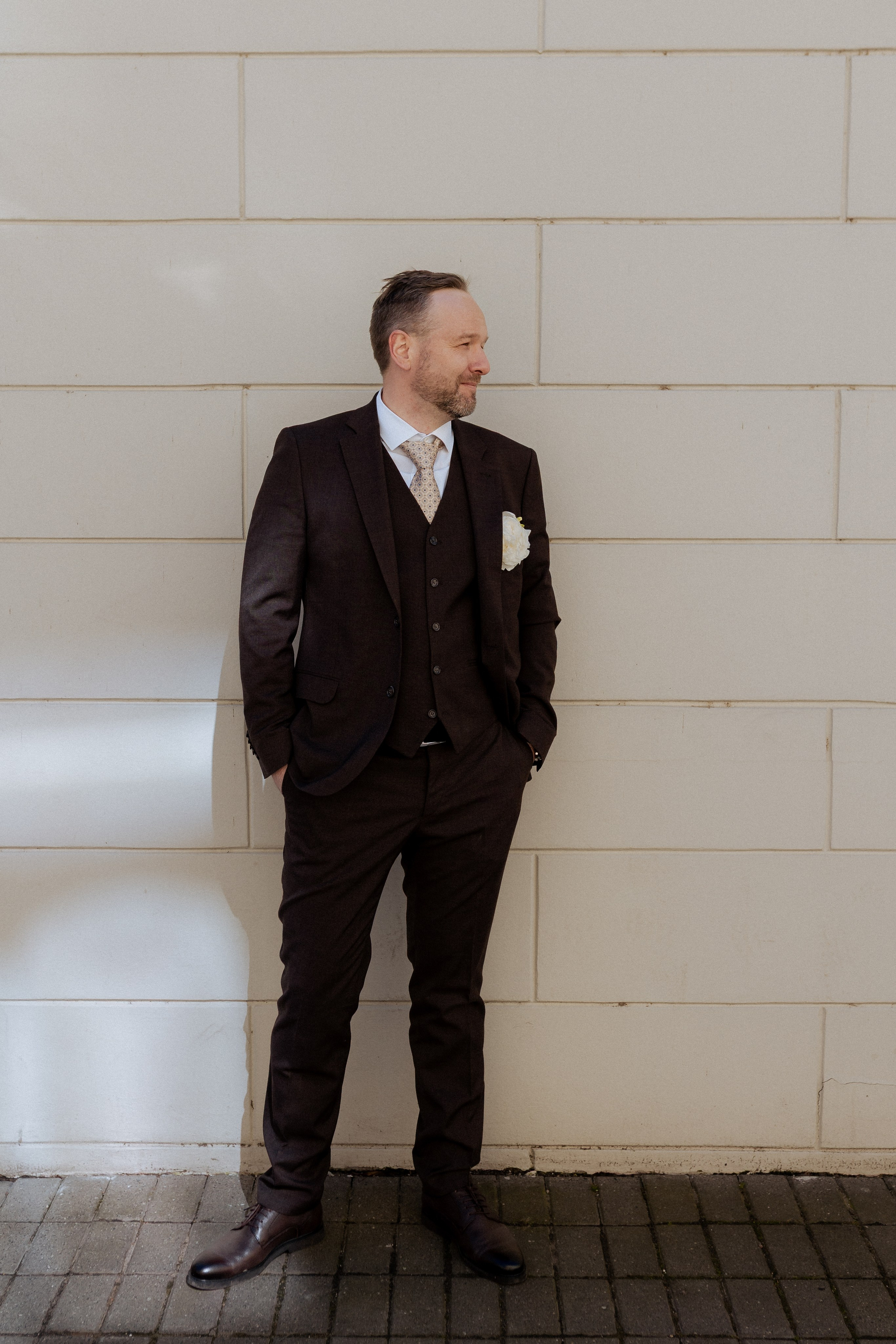 Monika ir Vytautas — miestu alsuojanti trumpa jaunųjų fotosesija Kaune