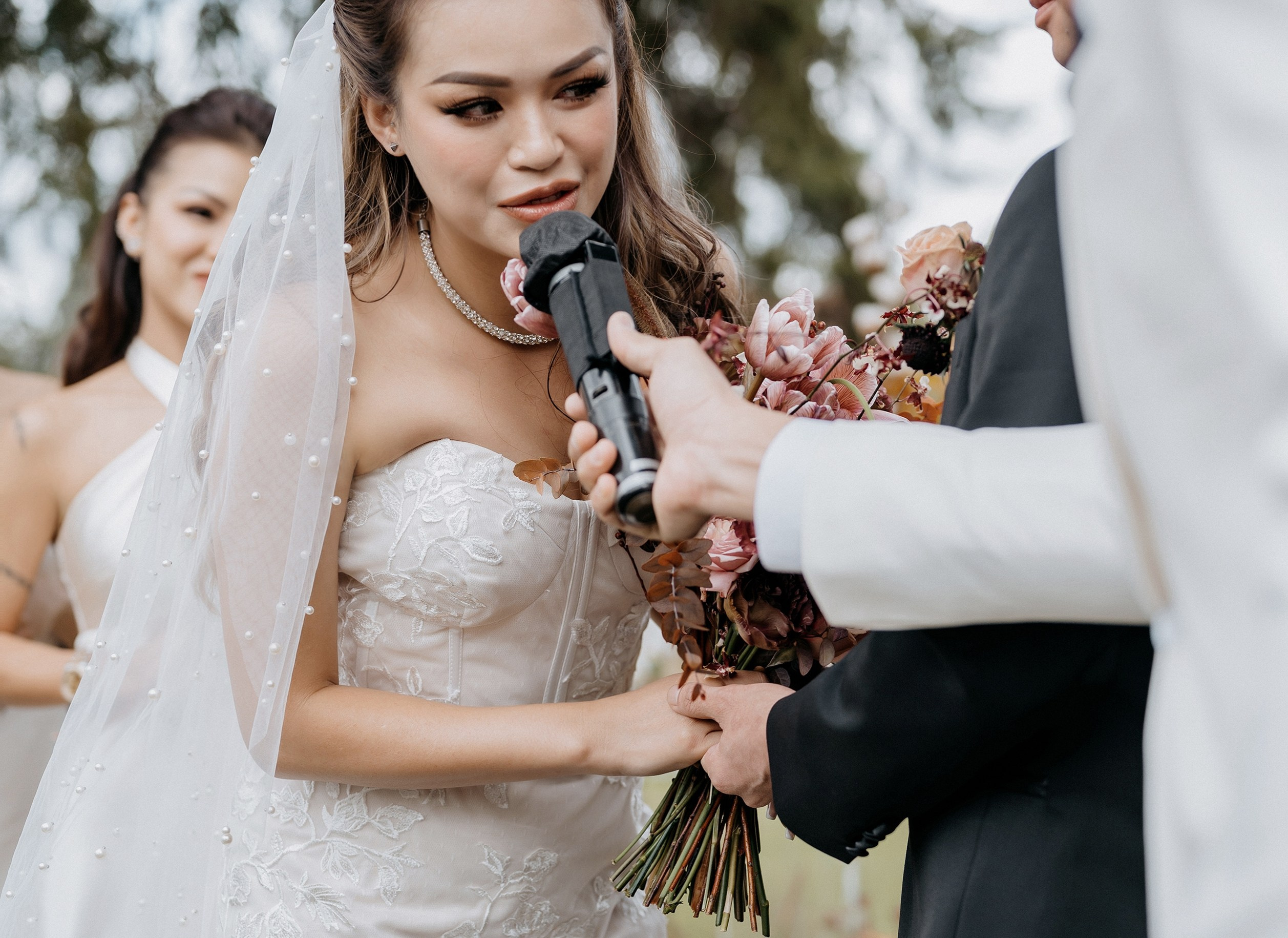 JESSE & MIMI / The Vows. Nhiếp ảnh gia đám cưới hàng đầu tại Thành Phố Hồ Chí Minh