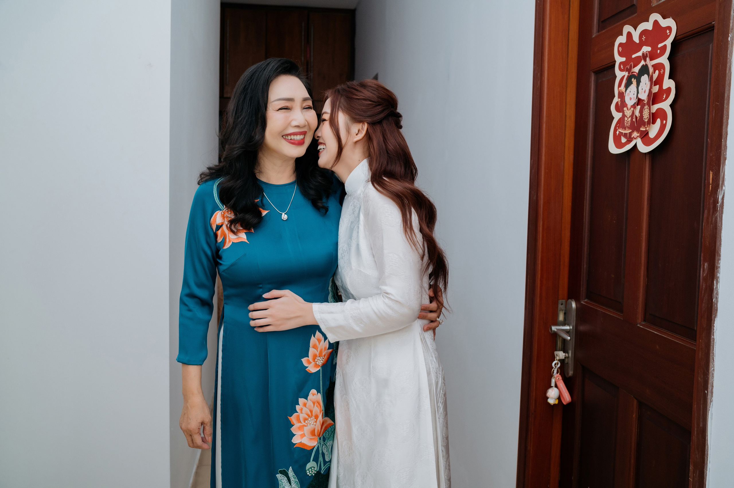 TRINH & MINH / Engagement 11.10.2024. Nhiếp ảnh gia đám cưới hàng đầu tại Thành Phố Hồ Chí Minh