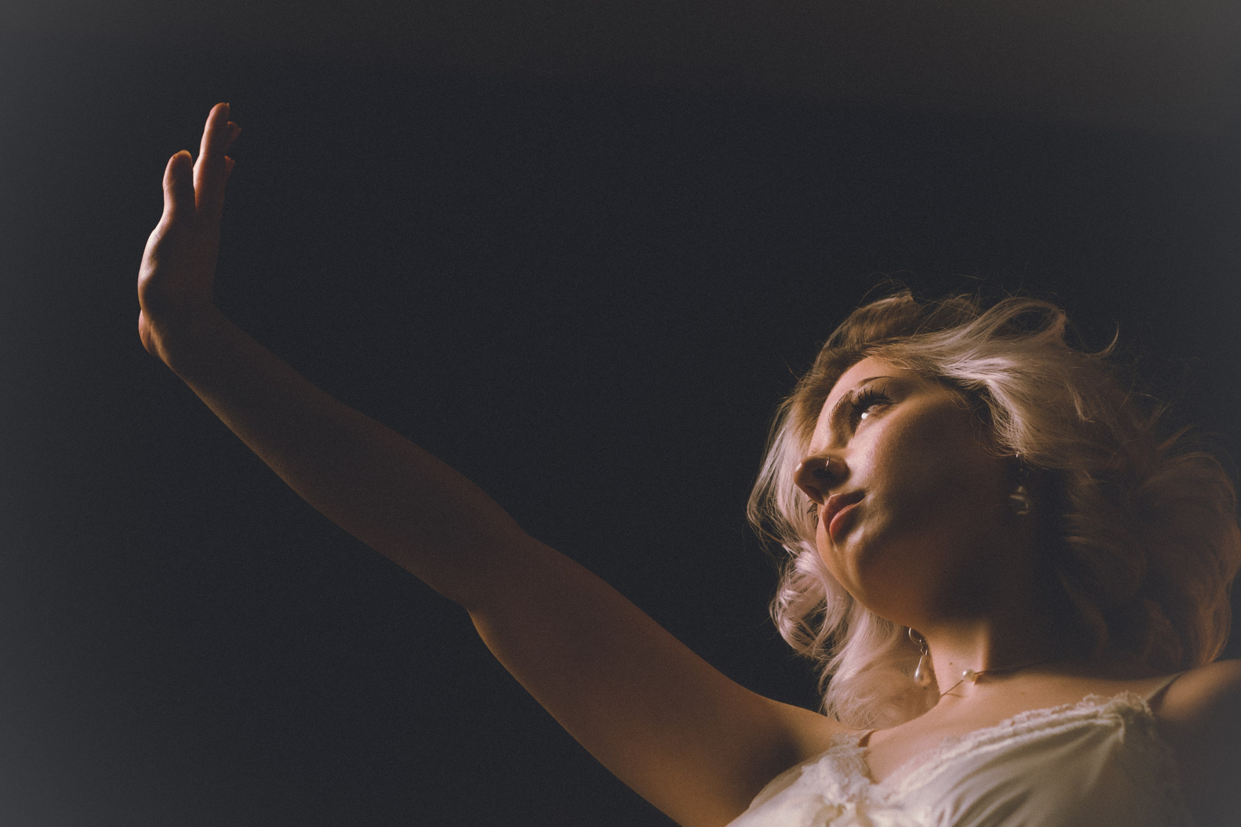 Adelina by Candlelight. Stanislav Vdovin — fotografo di ritratti ed eventi a Milano e Pavia