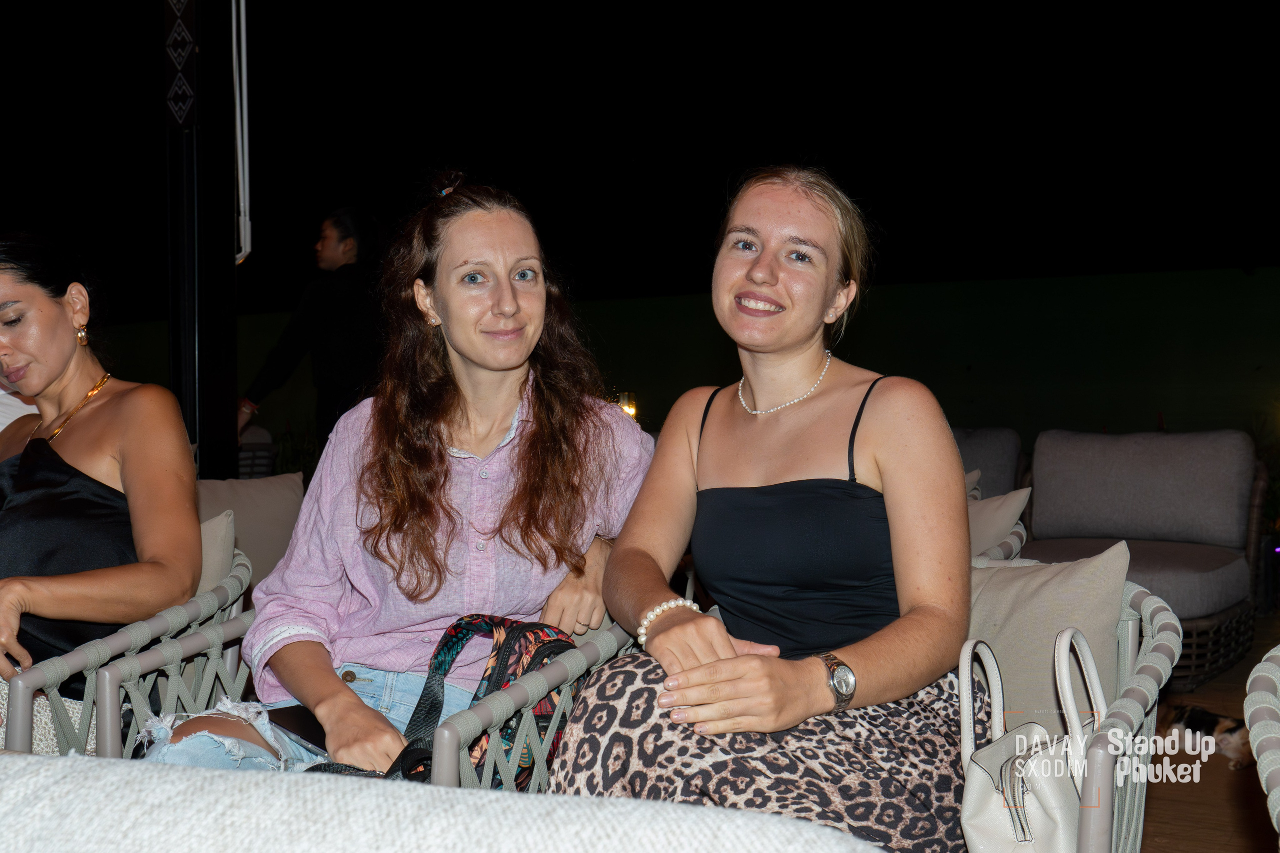 Standup Влада Лапина | Фоторепортаж | Афиша | DAVAYSXODIM.com PHUKET. АФИША|ФОТОРЕПОРТАЖИ|ИВЕНТЫ|ПХУКЕТ