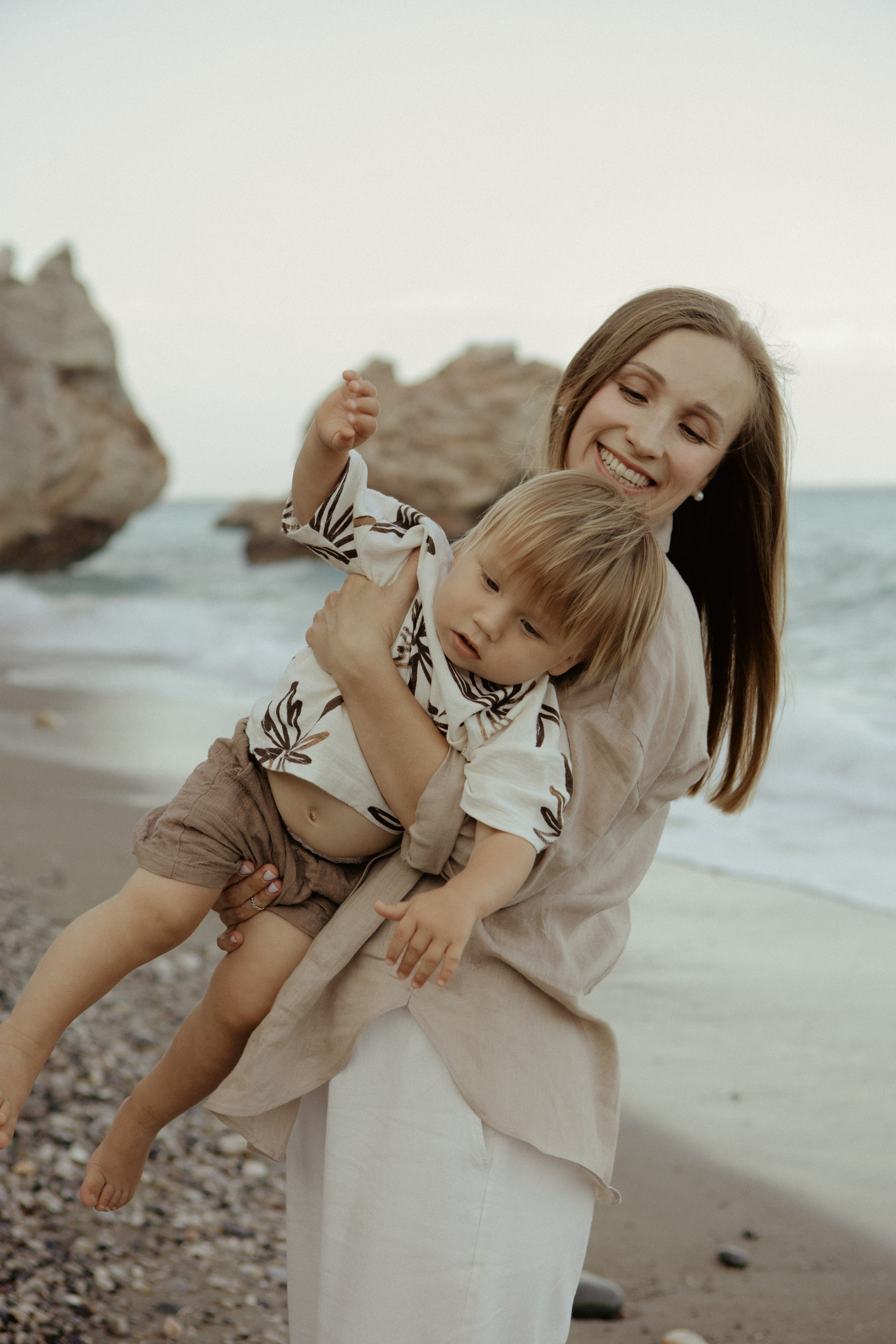Gulnara, Rail, Ryan and Robert. Photographer Lisbon|Portugal Nadiya Kharytonenko