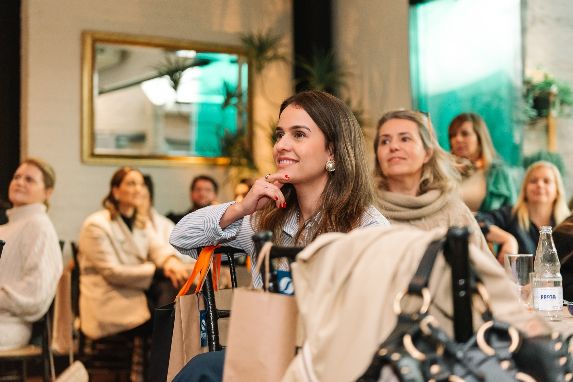 Café + Conteúdo | Casa Pinezi. 78 Imagens