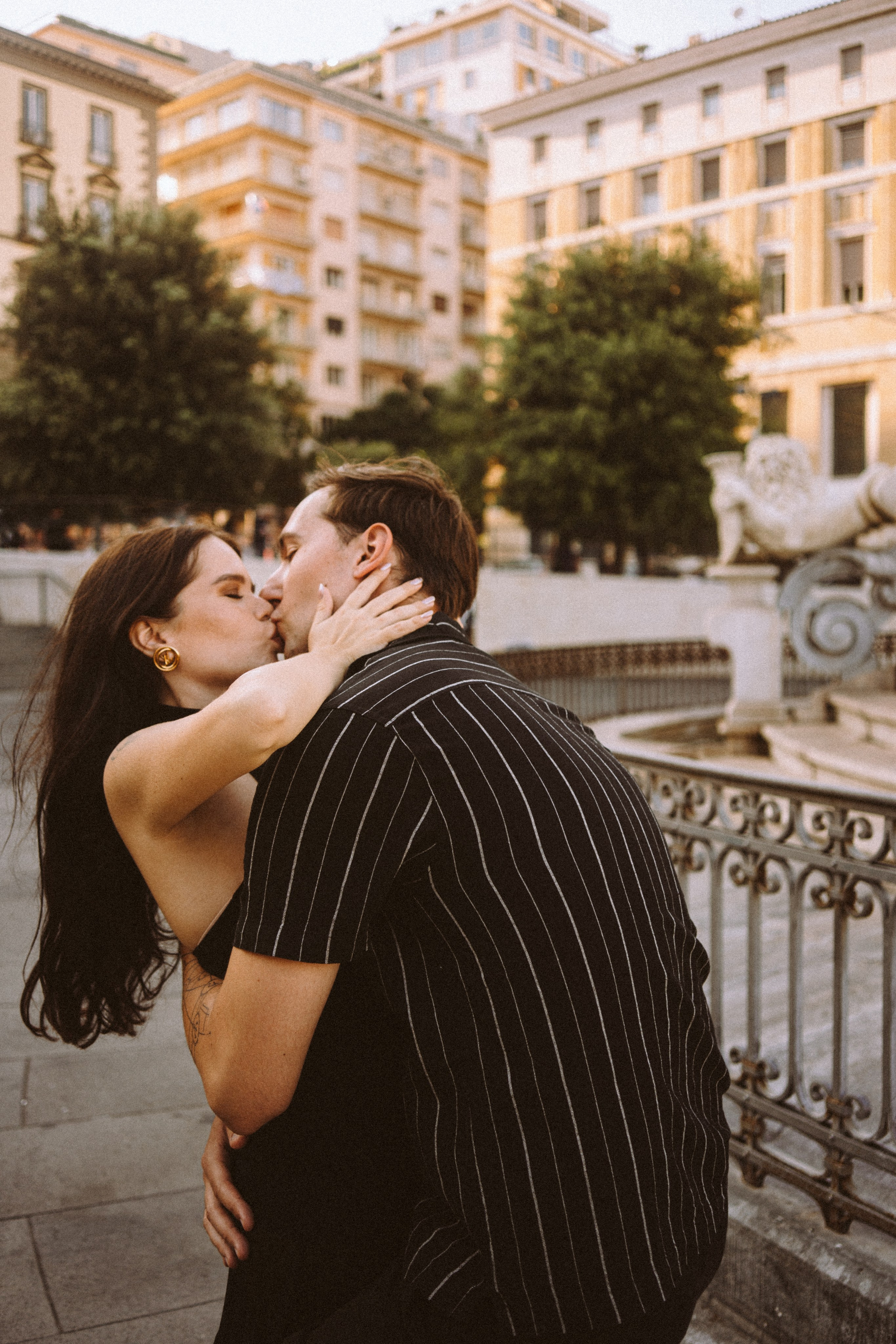 Sasha & Lisa +1. Pagina principale