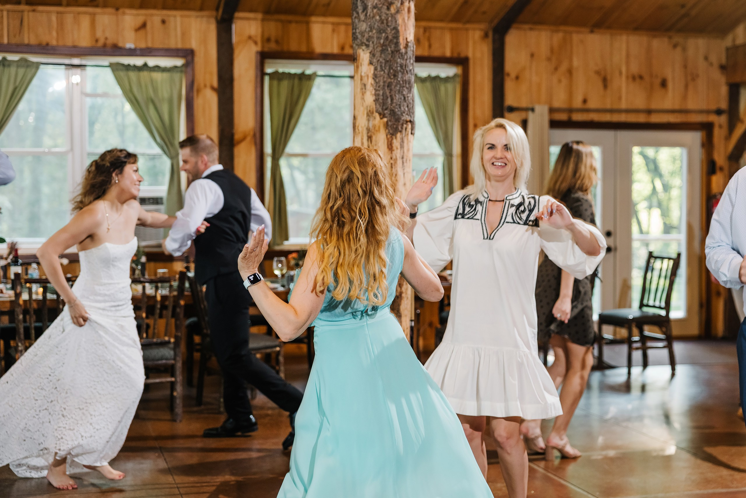 07.12.2025 Wedding. Wedding family event photographer in Chicago Nick Yushevich