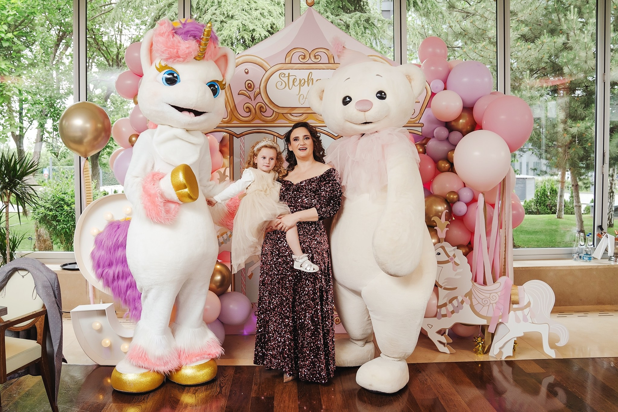 Stephanie Alma. Fotograf evenimente. Fotograf nunta. Fotograf Botez. Mihaela Savu