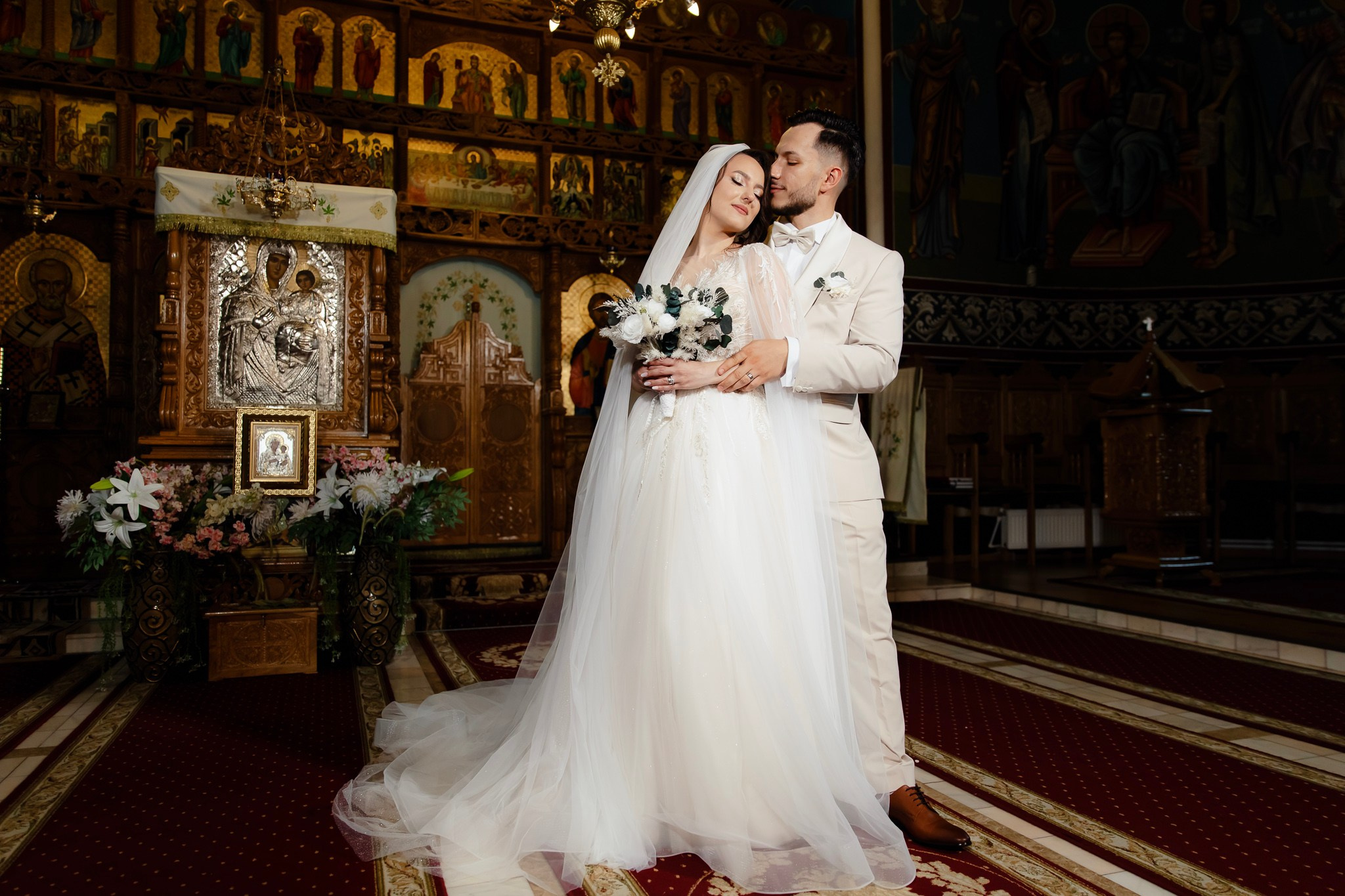 Ioana & Ionuț | Nuntă de poveste la Păstrăvăria Poiana din Mălini județul Suceava. Servicii foto-video profesionale, pentru momente de neuitat