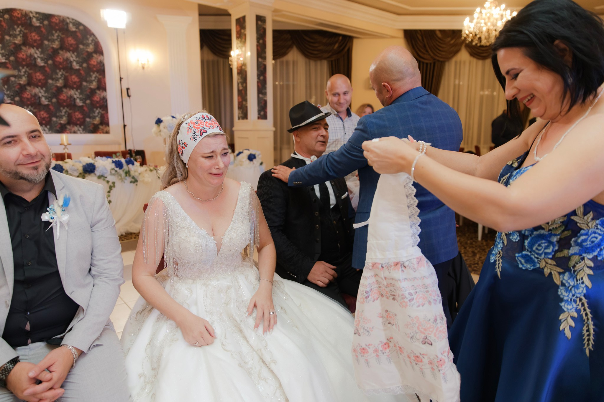 Mihai & Oana. Servicii foto-video profesionale, pentru momente de neuitat