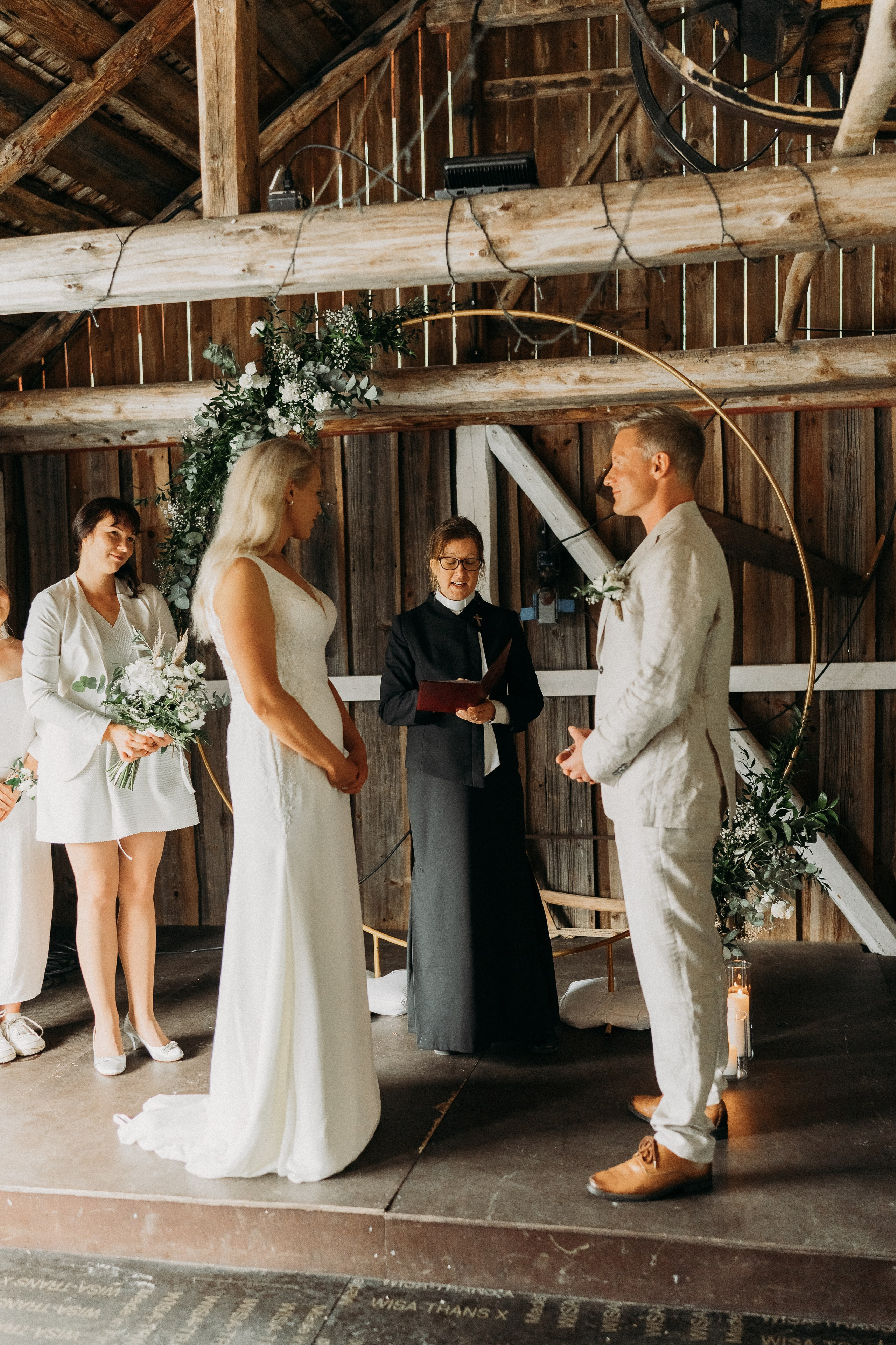 A&O. Wedding and potrait photographer in Helsinki Vickan O