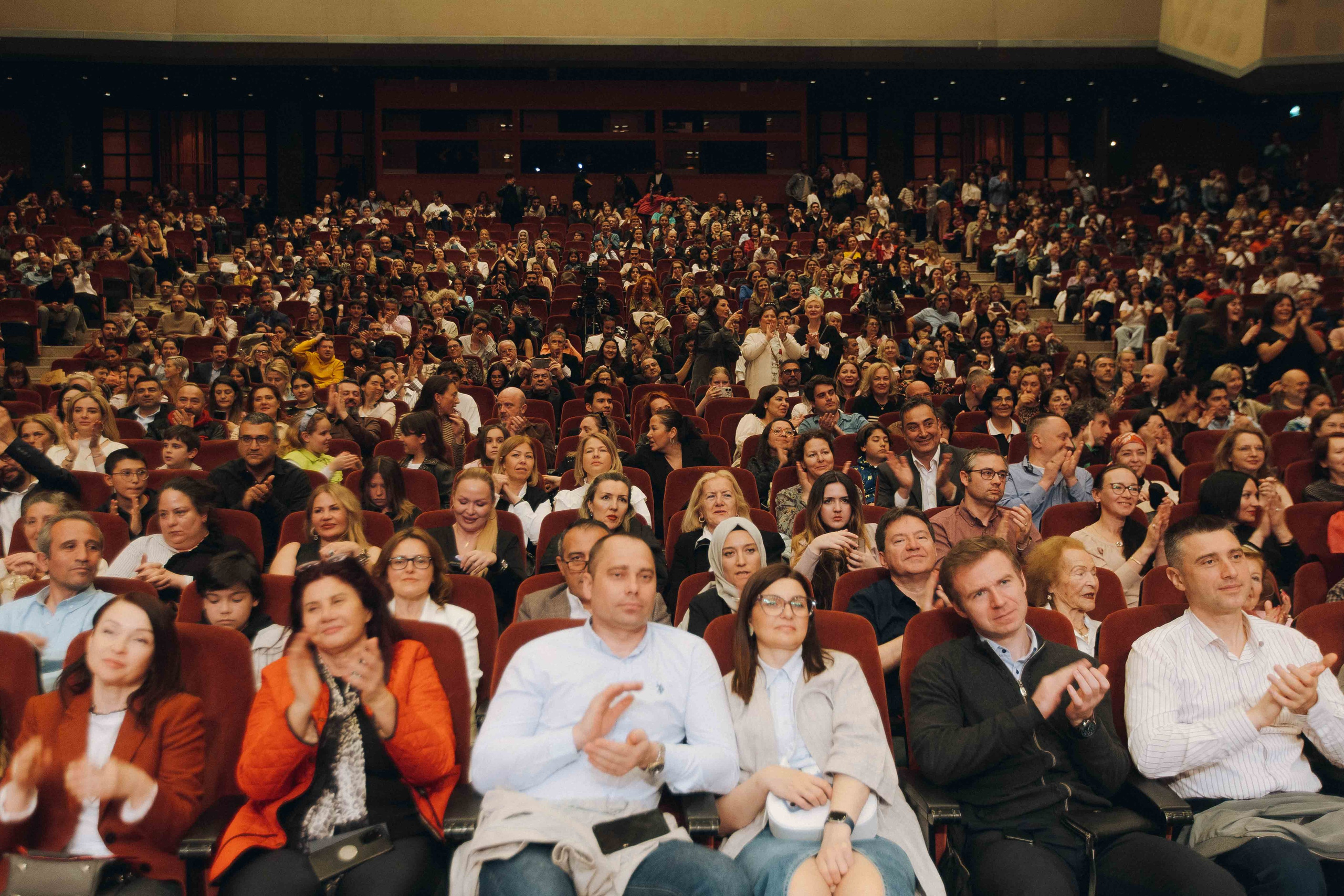 The Tchaikovsky Academic Grand Symphony Orchestra in Istanbul. Wedding&Event photographer Ismail Rzayev in Baku