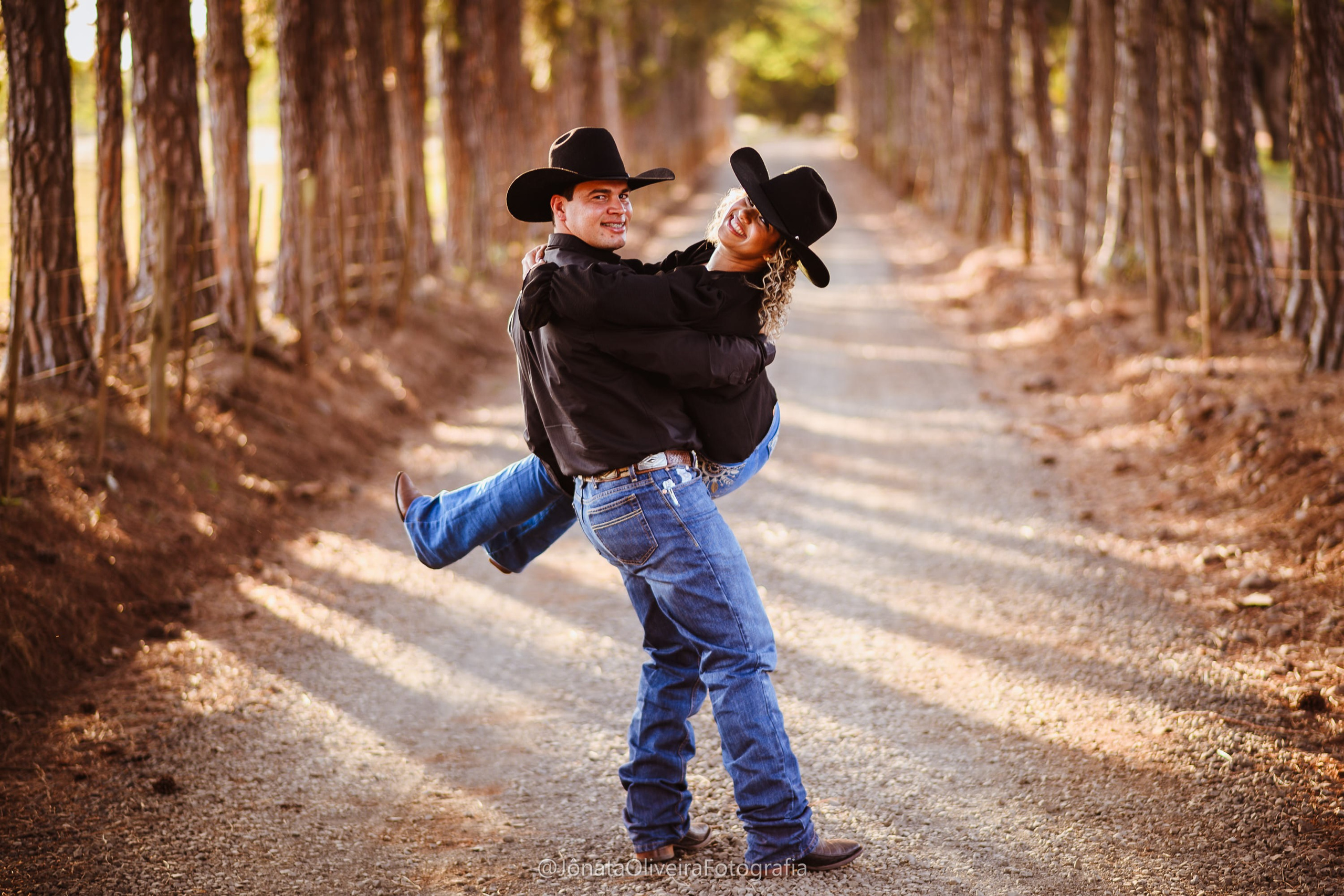 Pre Wedding Luérica e Vinicius. Fotografia de casamentos e ensaios em avaré Jônata Oliveira