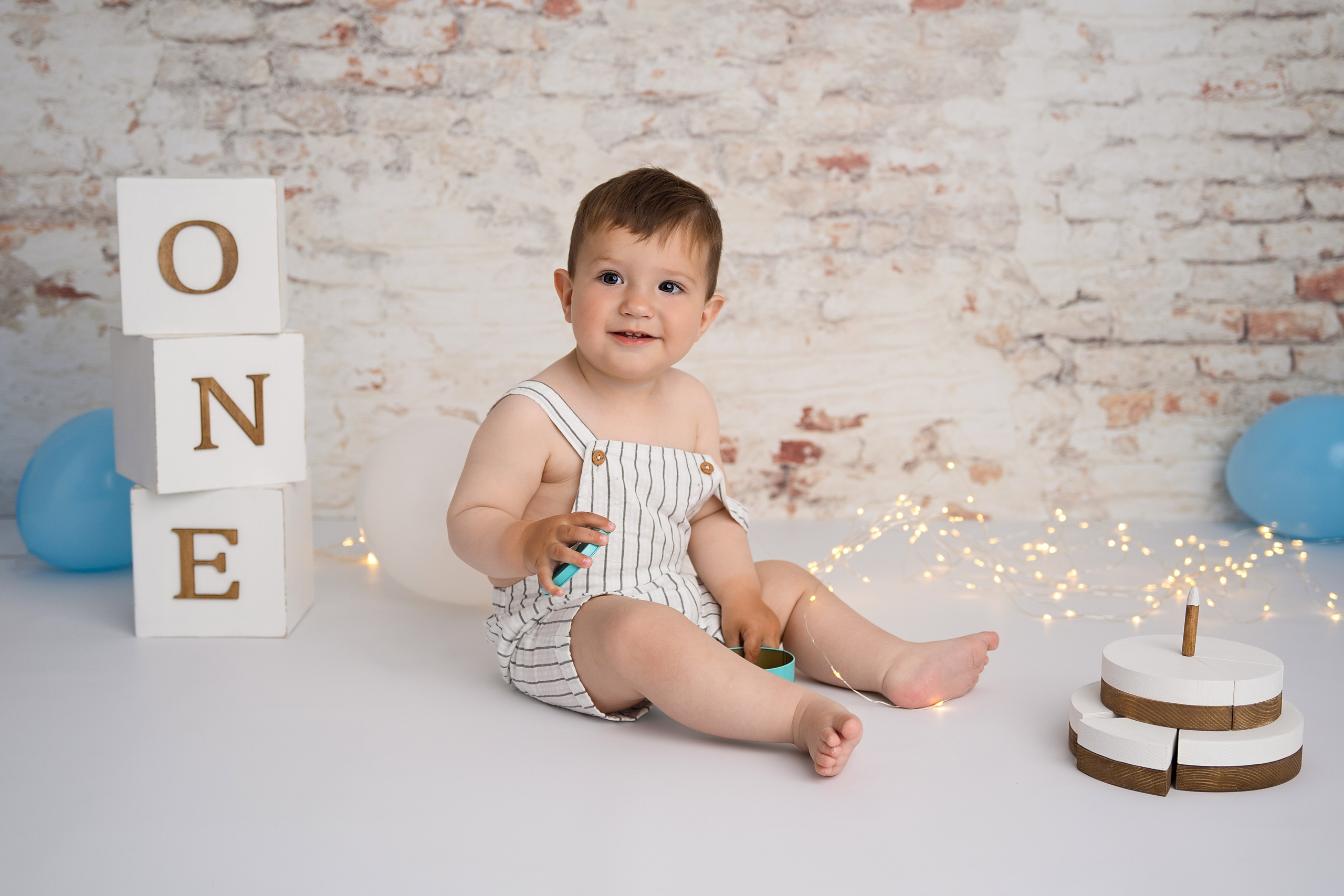 Smash the cake. Fotograf maternitate, nou-născuți și familie în Cluj-Napoca | Roxana Rusu