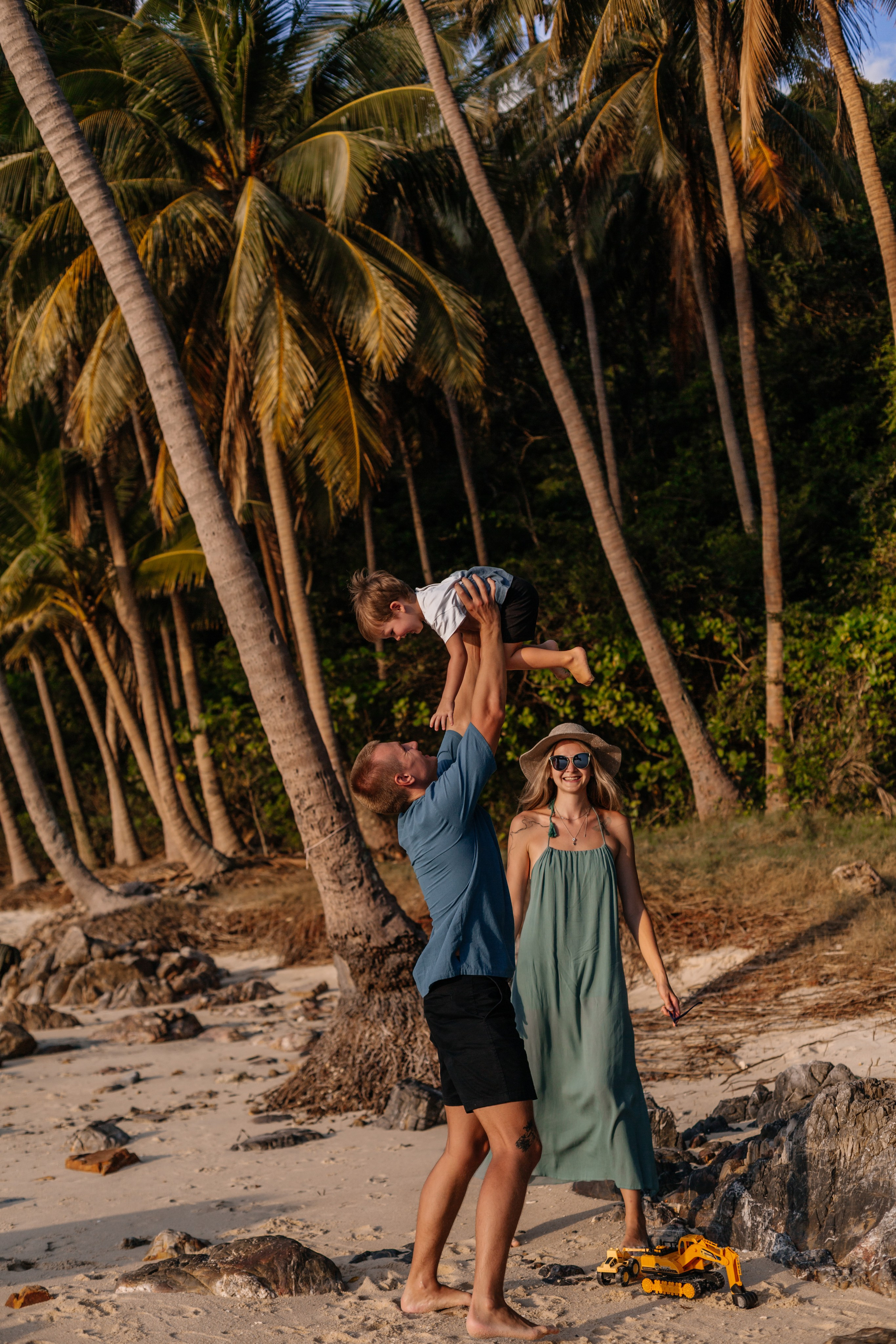 Family -Taling Ngam beach 01.03.2025. Фотограф на Самуи — Фотосессия на Самуи — Фотограф Ксения Шумейко