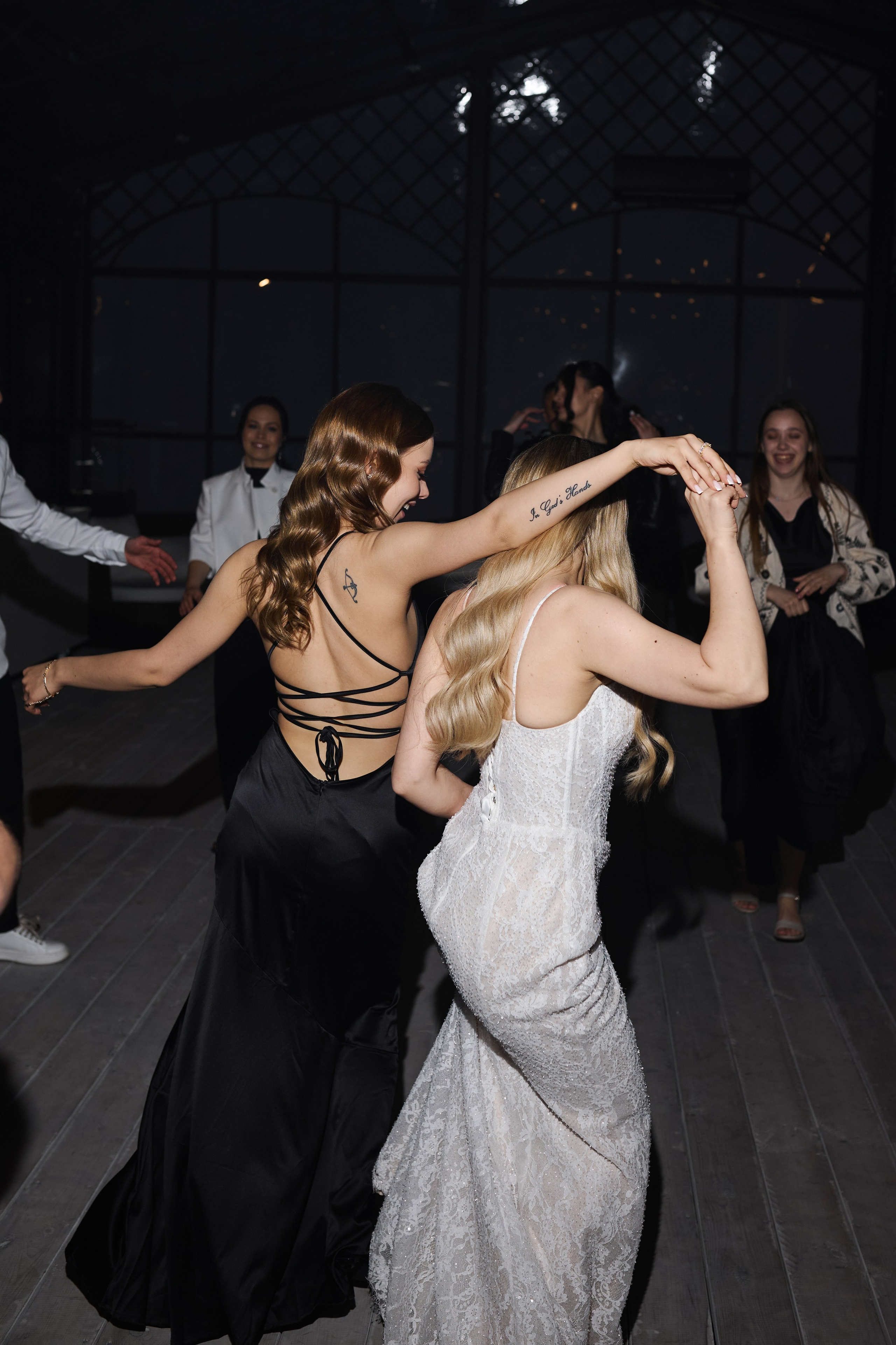 Natalia & Roman. Dworek przy lesie. Fotograf ślubny i rodzinny w Krakowie Yana Klymova