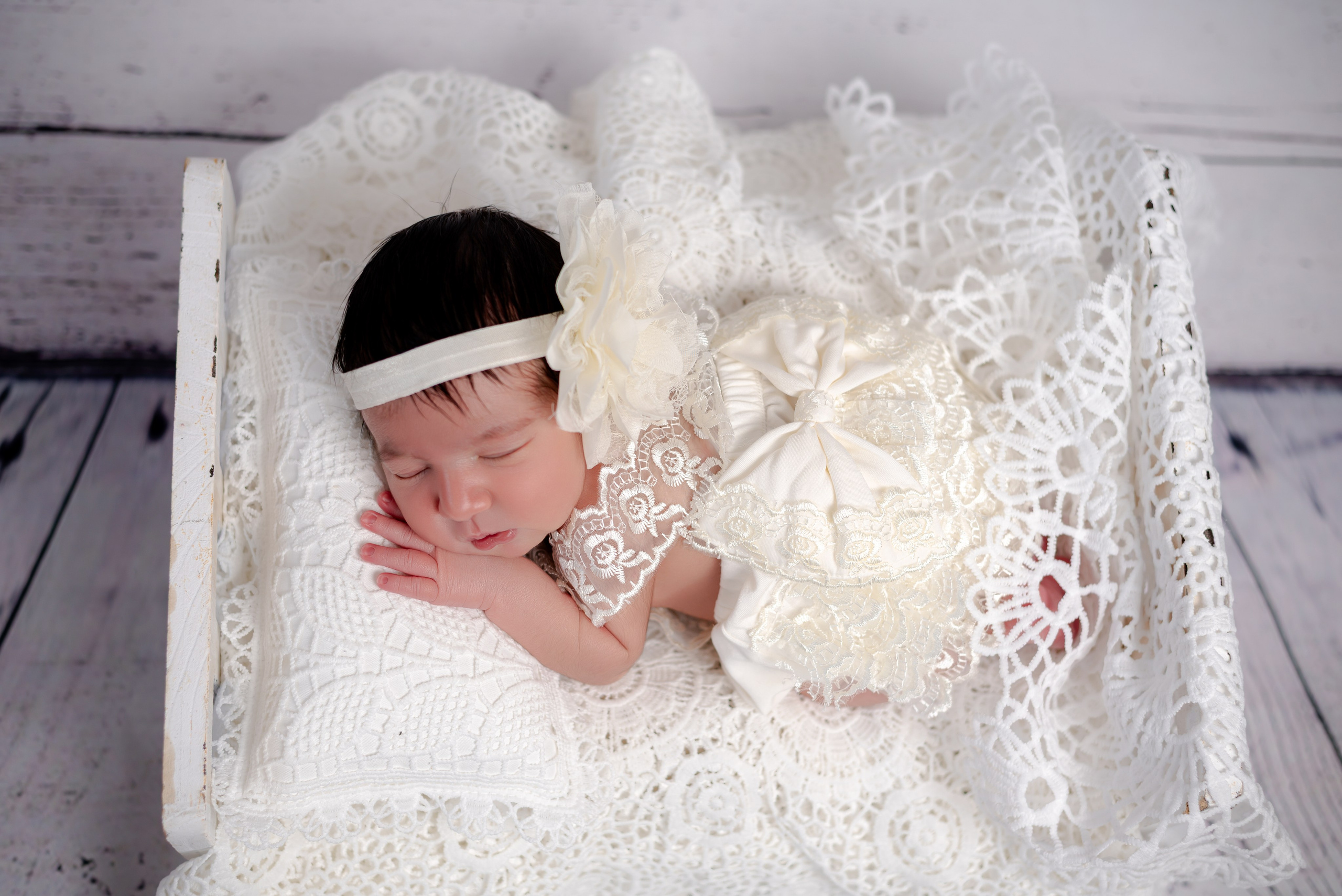 Newborn Photoshoot. Professional Photograher, Antwerpen/Belgium