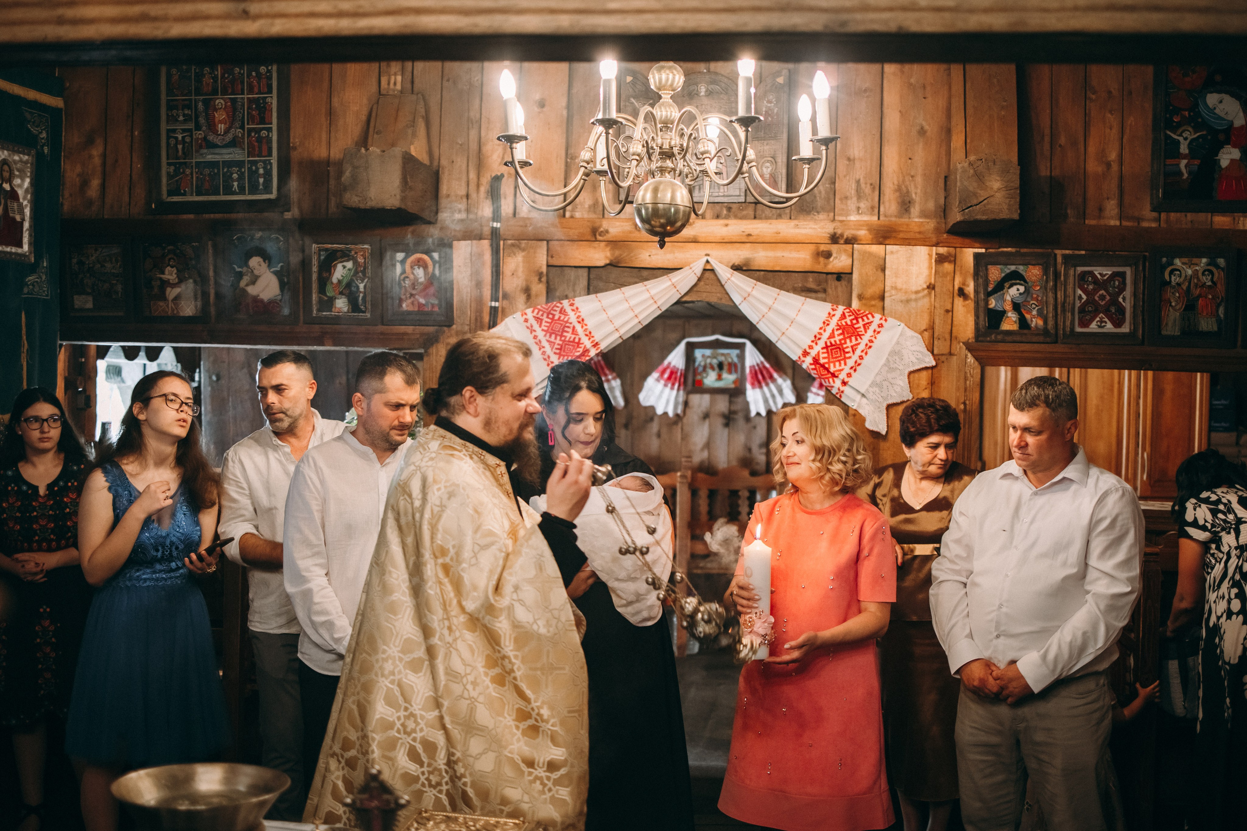 Andreea - Raisa. Fotograf de familie în Oradea Katsiaryna Ciortan