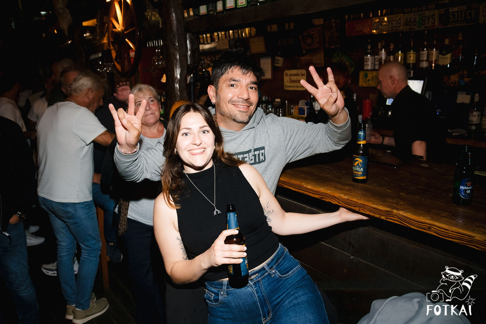 Los Ekilibristas de la Cuerda Floja — Фото с концерта в Торревьехе, 2026 | FOTKAI