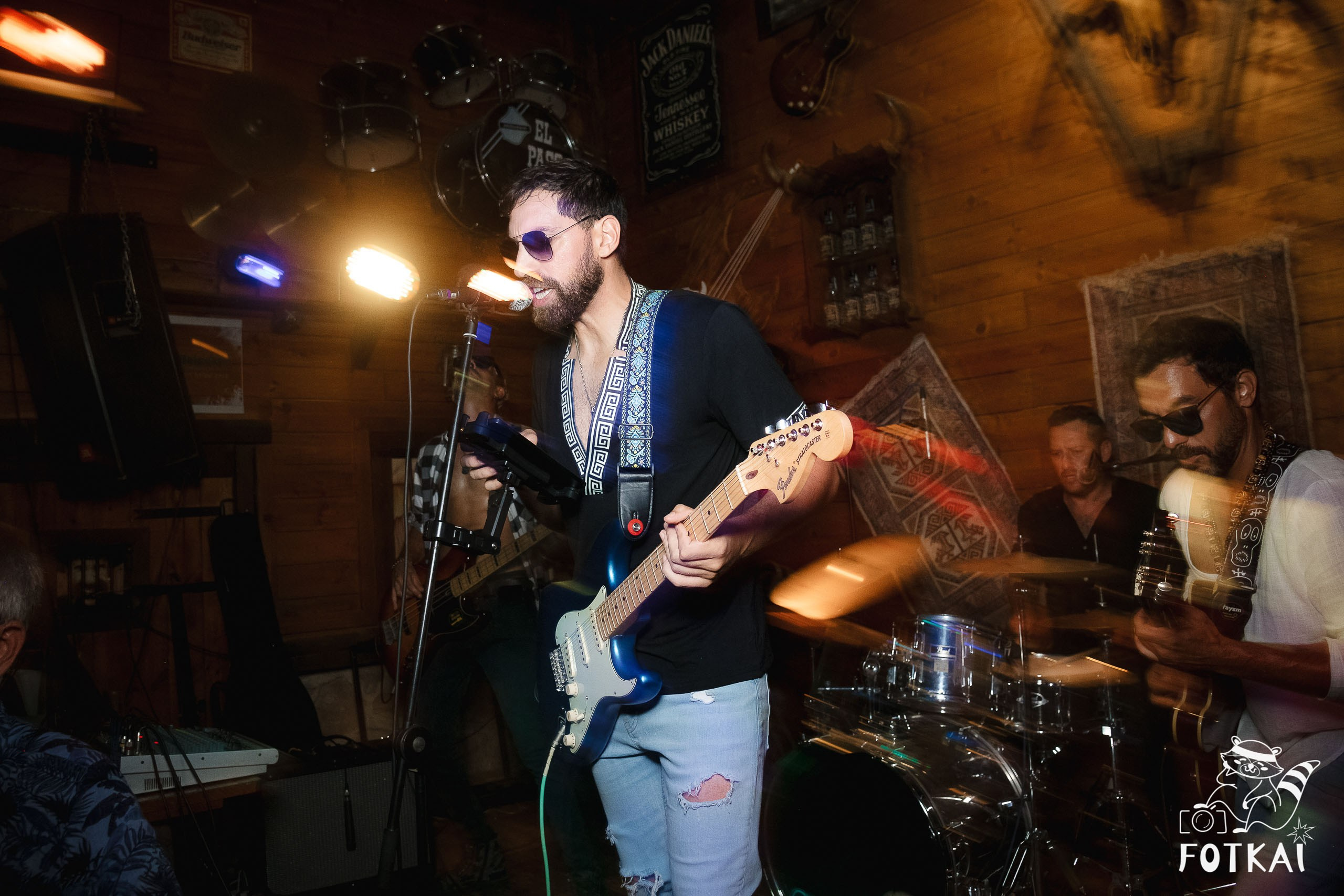 Stones of the Coast en El Paso Rock Bar Torrevieja: Reportaje fotográfico 20.09.25 | FOTKAI