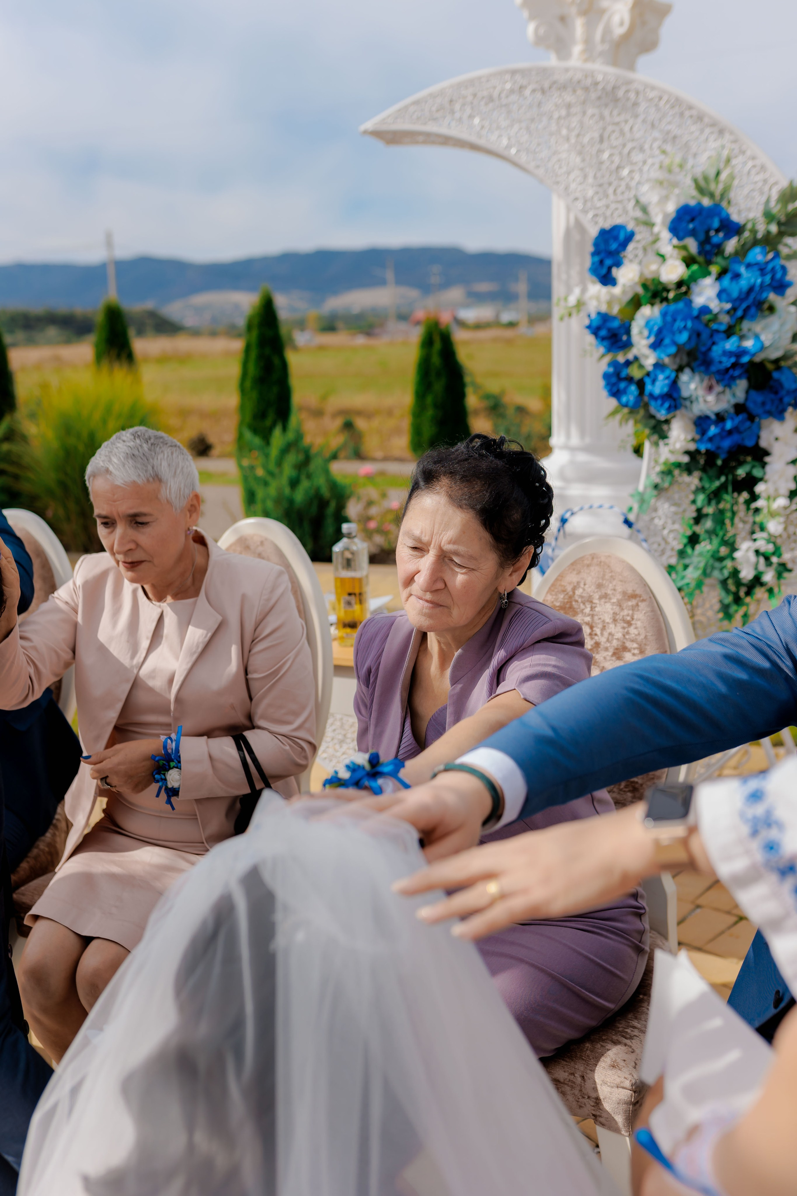Loredana & Emilian – Ziua Nunții | Videografie - fotografie Botez Suceava, Iași, Botoșani. Servicii foto-video profesionale, pentru momente de neuitat