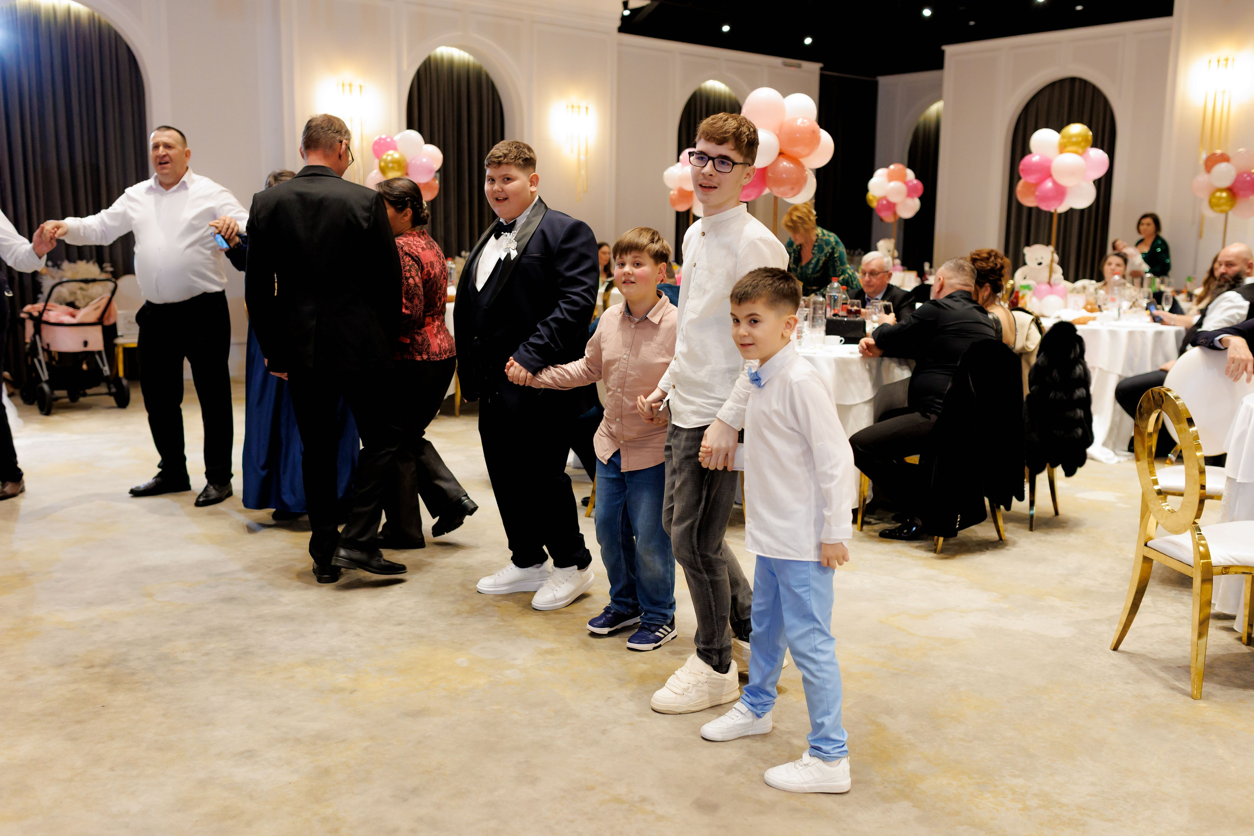 Povestea voastră, regizată de noi |Cristi Turculet Videograf Nuntă Suceava | wedding highlight. Servicii foto-video profesionale, pentru momente de neuitat