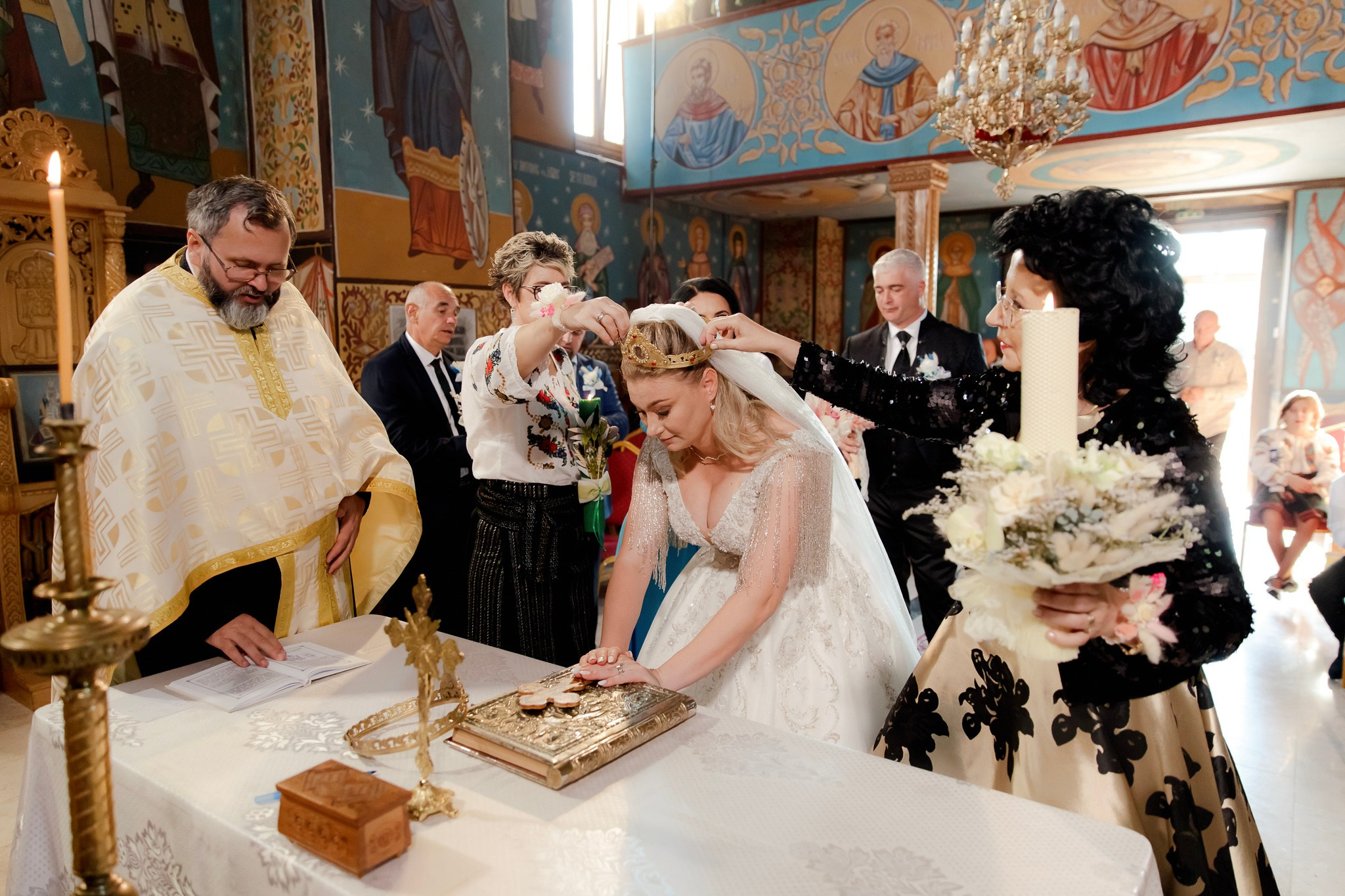 Mihai & Oana. Servicii foto-video profesionale, pentru momente de neuitat