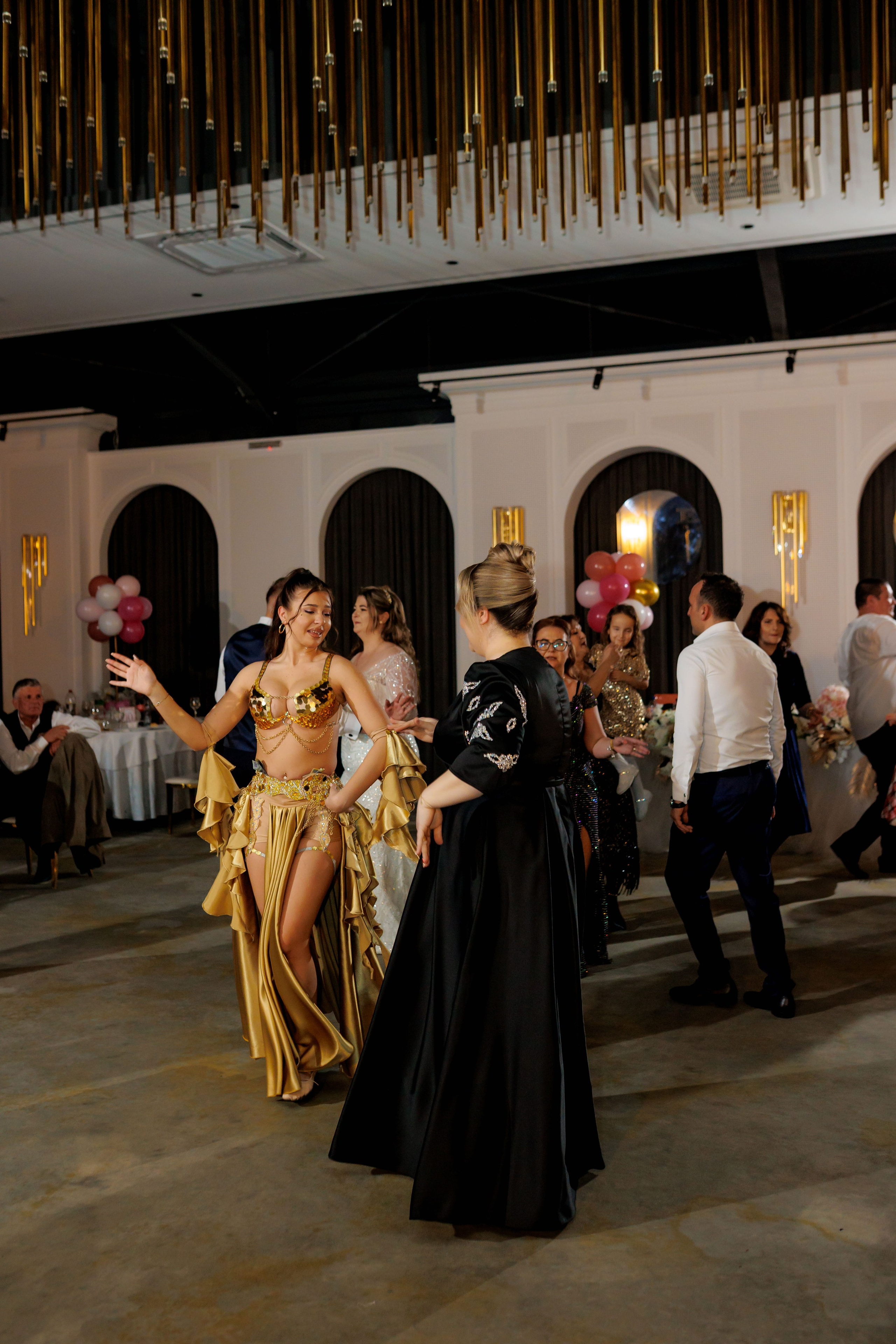 Povestea voastră, regizată de noi |Cristi Turculet Videograf Nuntă Suceava | wedding highlight. Servicii foto-video profesionale, pentru momente de neuitat