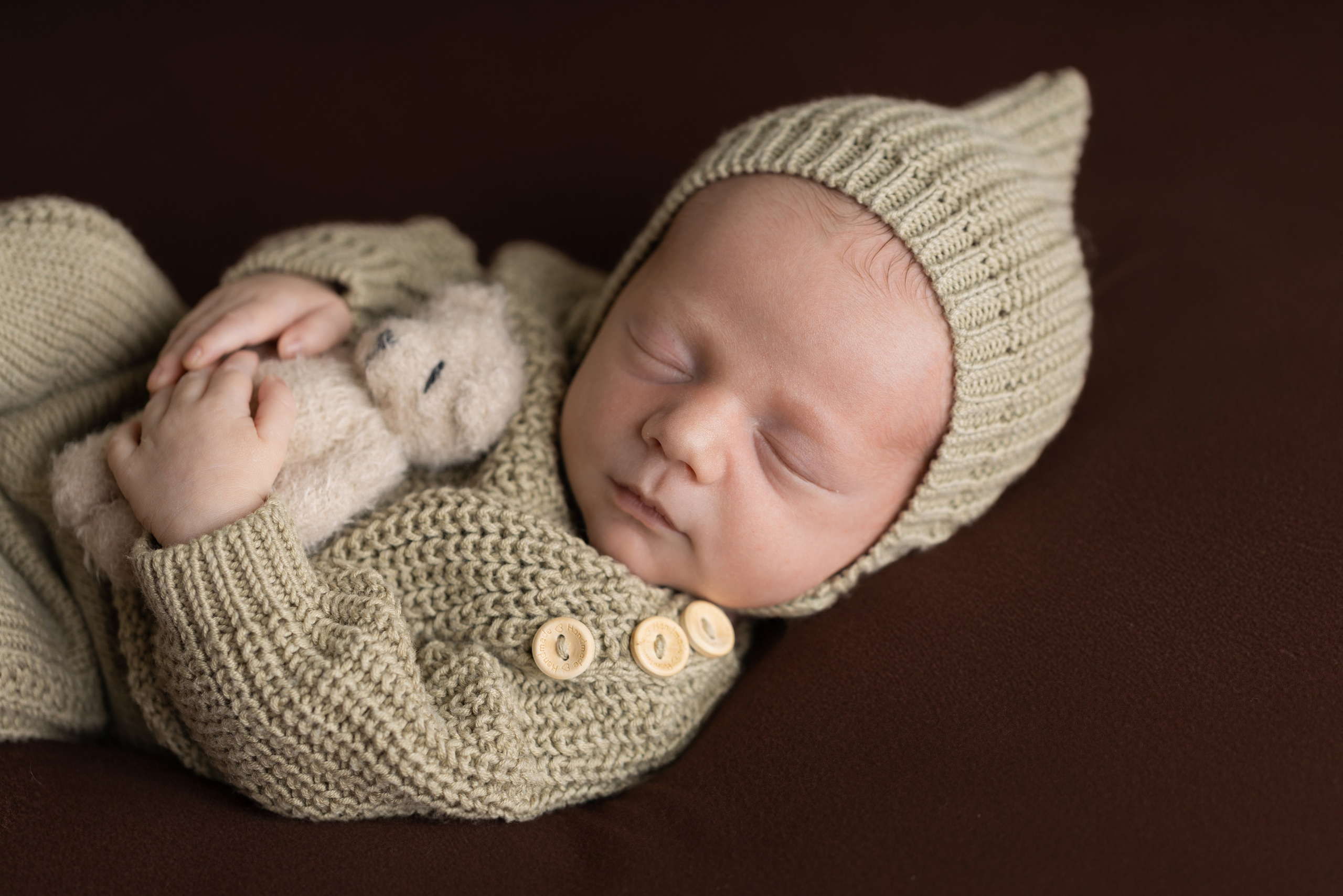 Newborn Classic. Family photographer in Bay Area, California