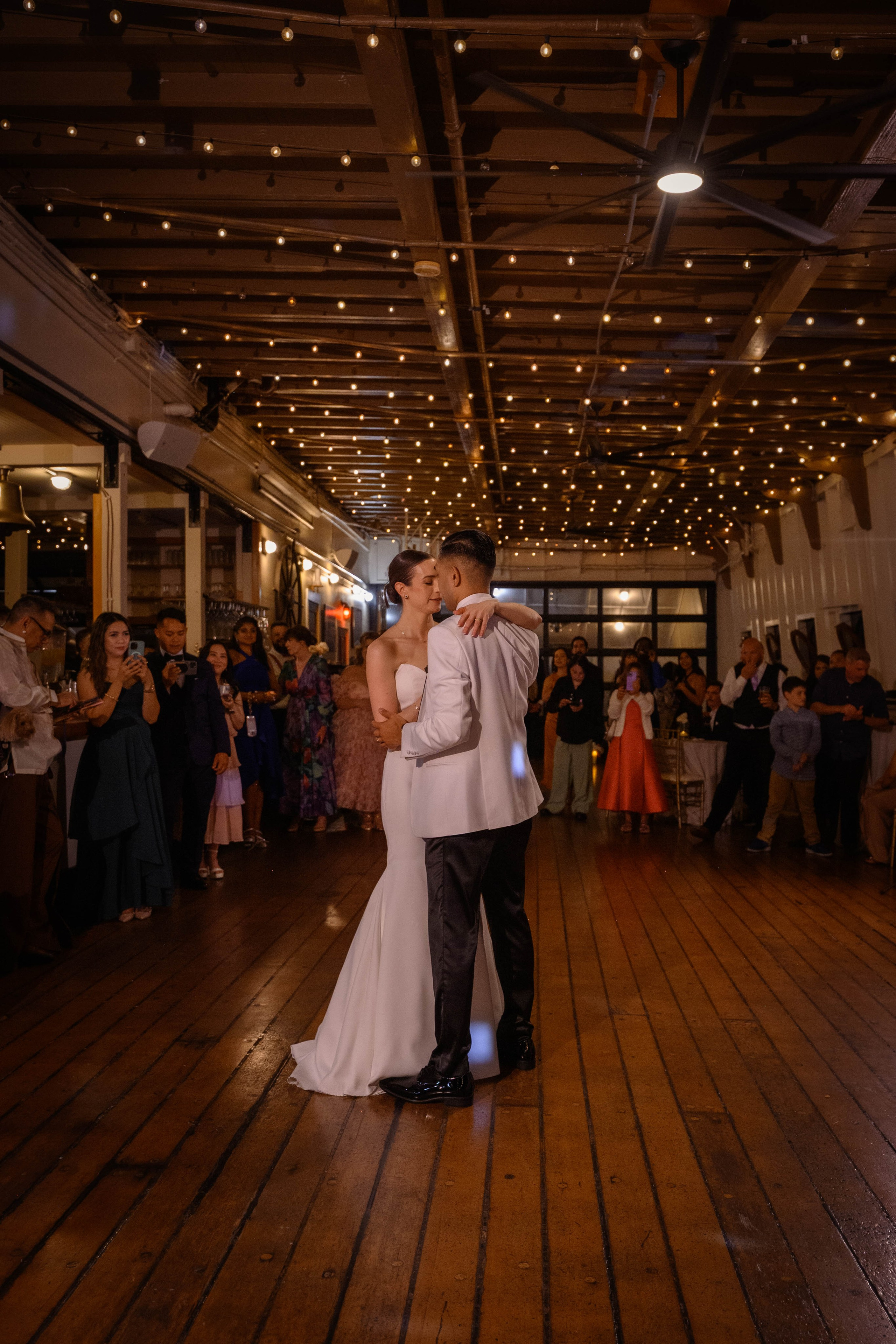 Kevin & Katie. Wedding & portrait photography in the Seattle Area. Helen Michelle photographer