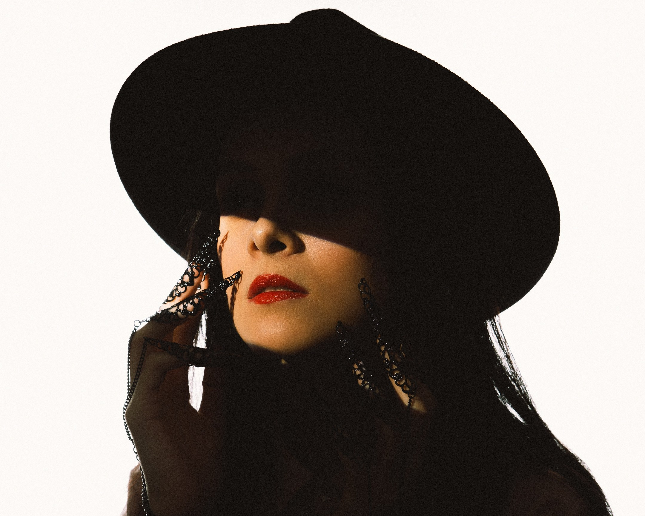 Oana Marcu. Cosminvirlan.ro