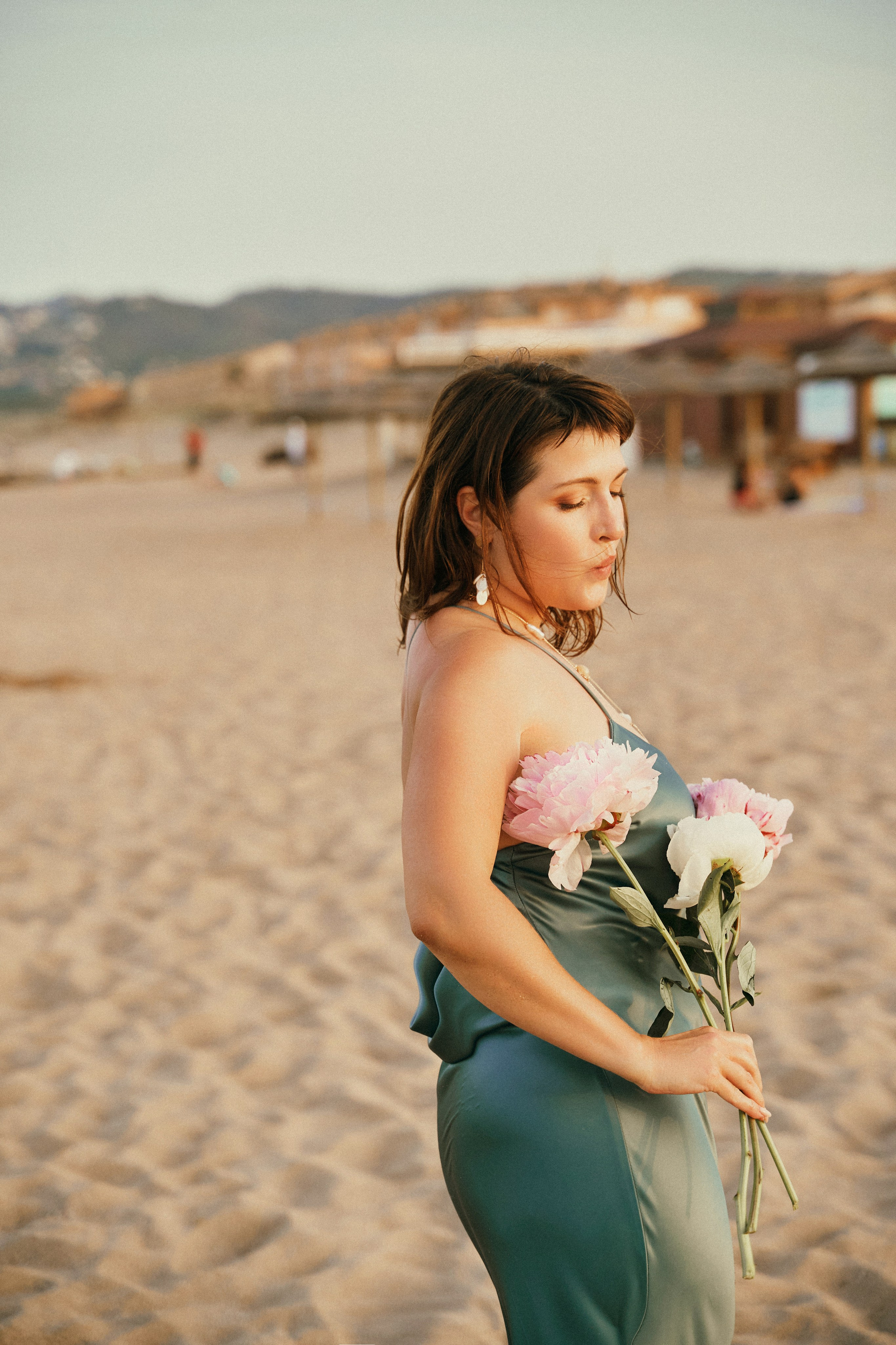 Лариса. Пионы пострадали. Фотограф в Барселоне Жанна Захарченко