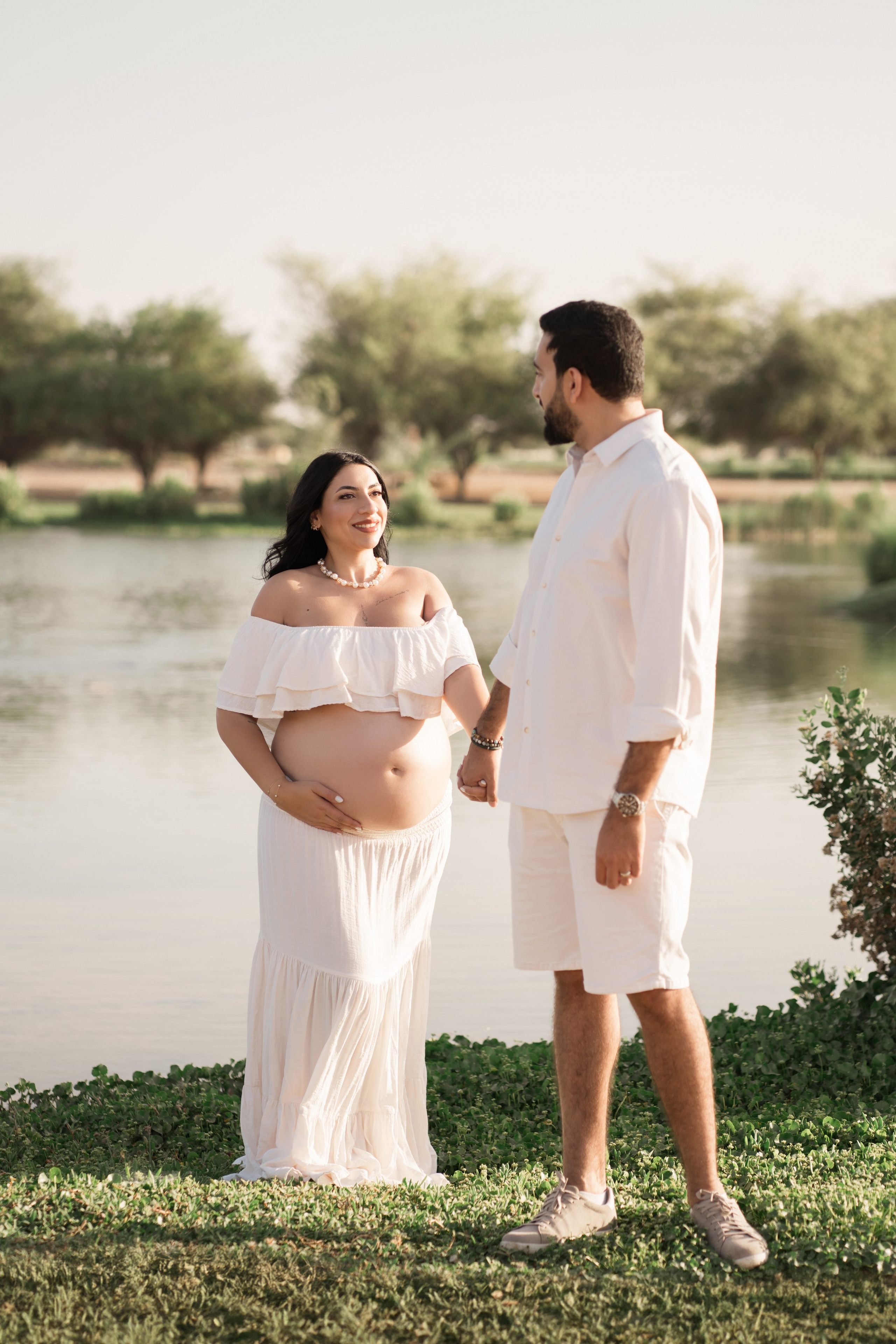 Sunrise by the lake. Angela Iakovleva — Family Photographer in Dubai
