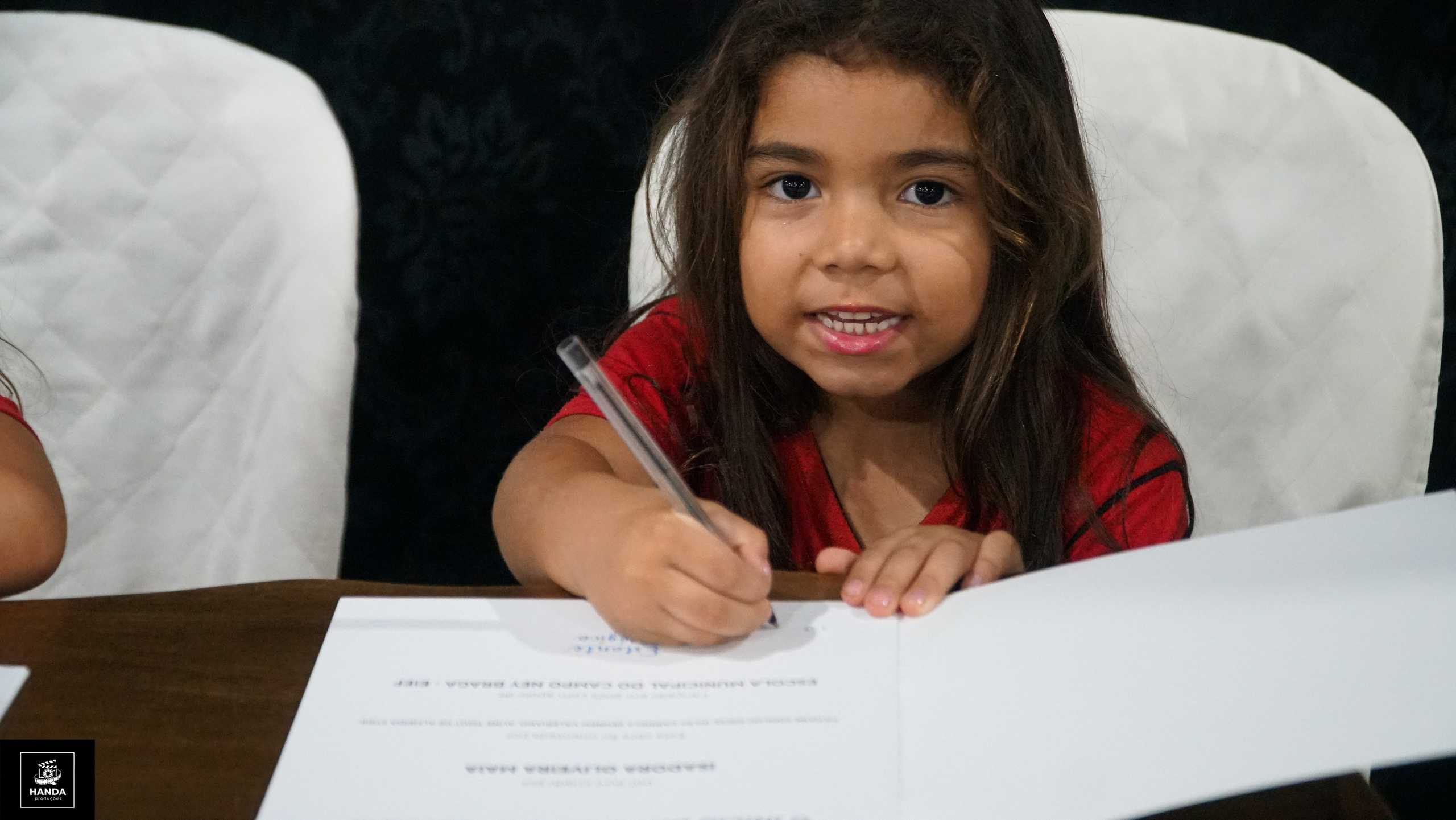Noite autógrafos colégio Aurélio Buarque de Holanda. Handa Produções