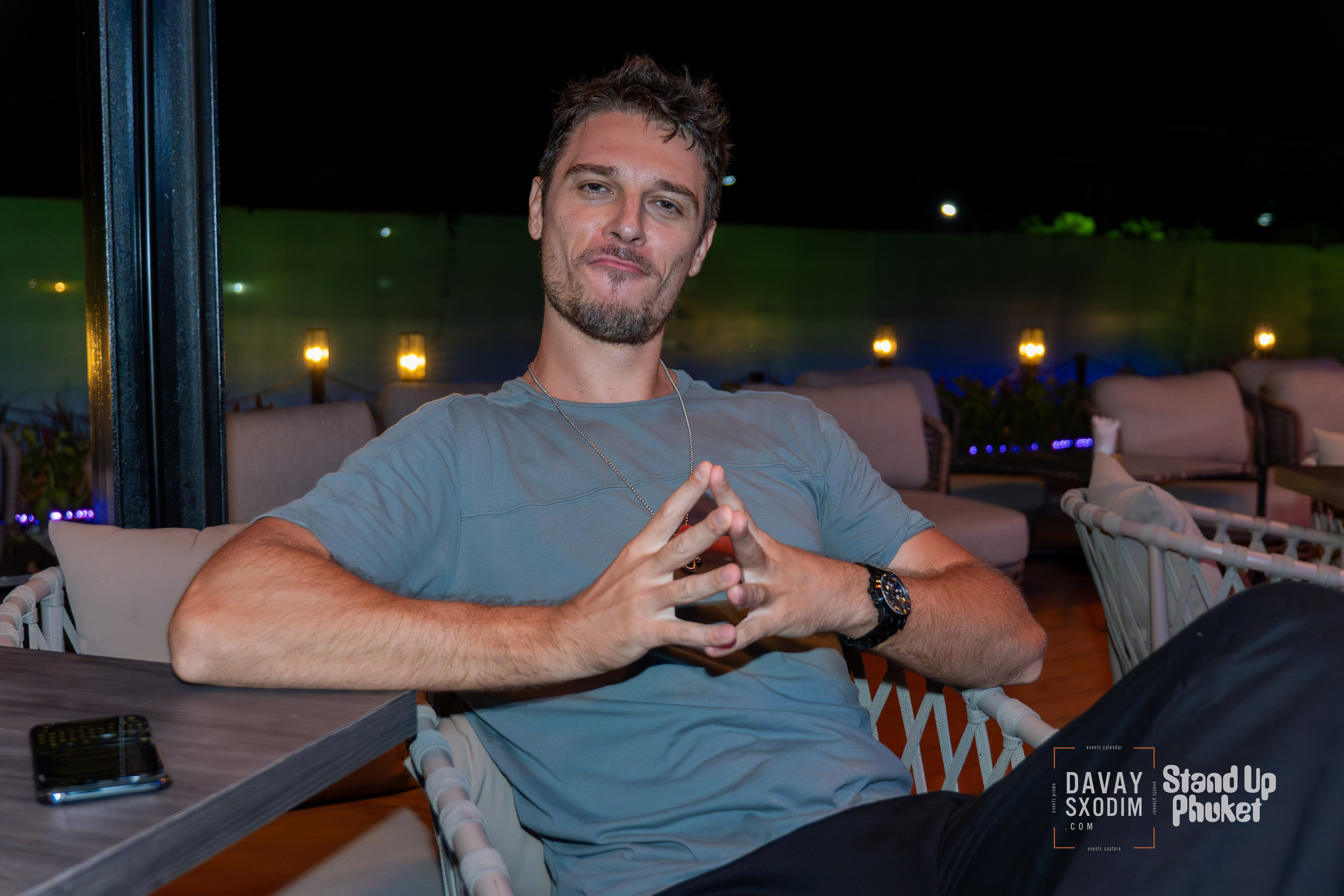 Standup Влада Лапина | Фоторепортаж | Афиша | DAVAYSXODIM.com PHUKET. АФИША|ФОТОРЕПОРТАЖИ|ИВЕНТЫ|ПХУКЕТ