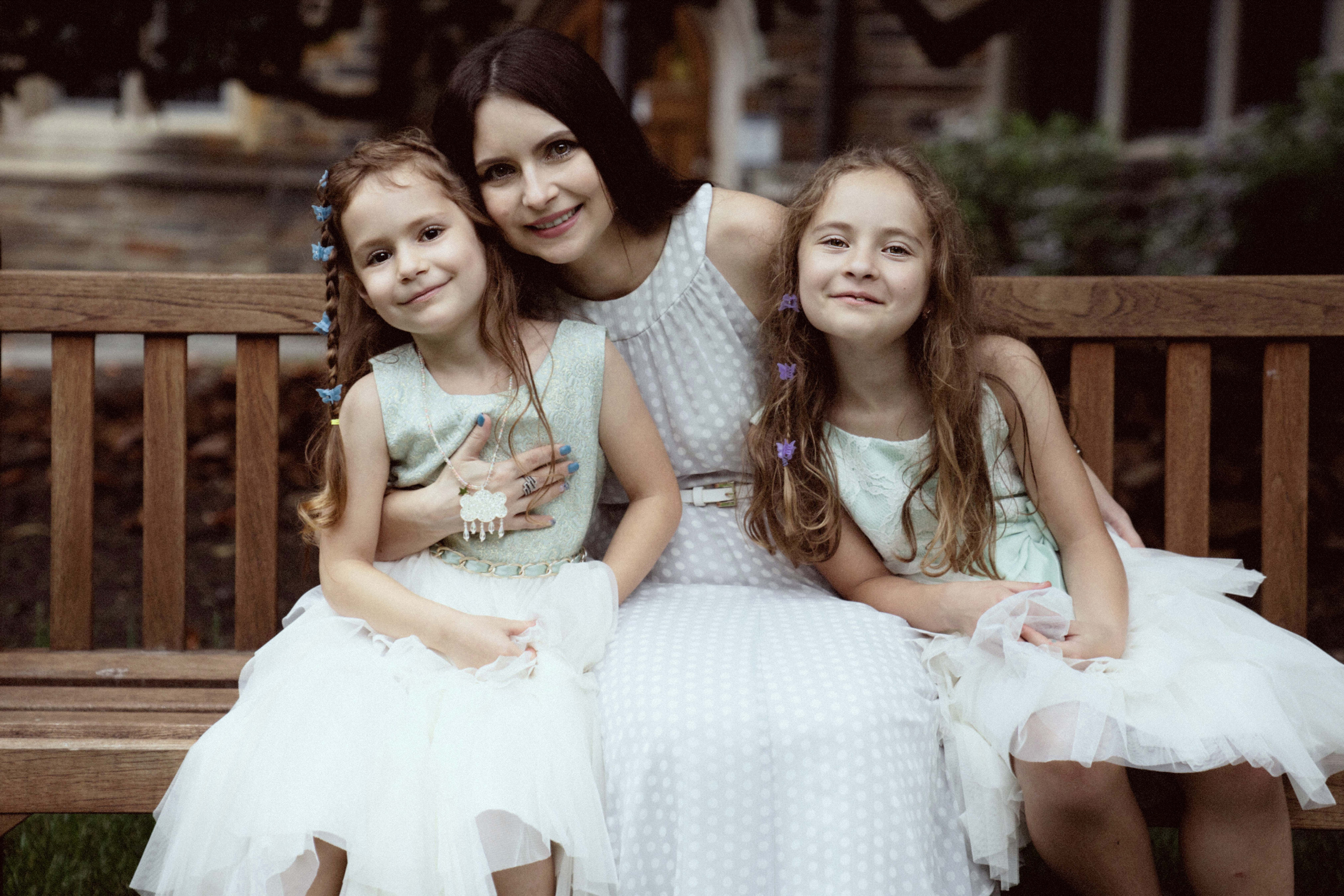 Victoria and her family. Newborn, Family and Portrait Photographer (Raleigh, Cary, Apex)