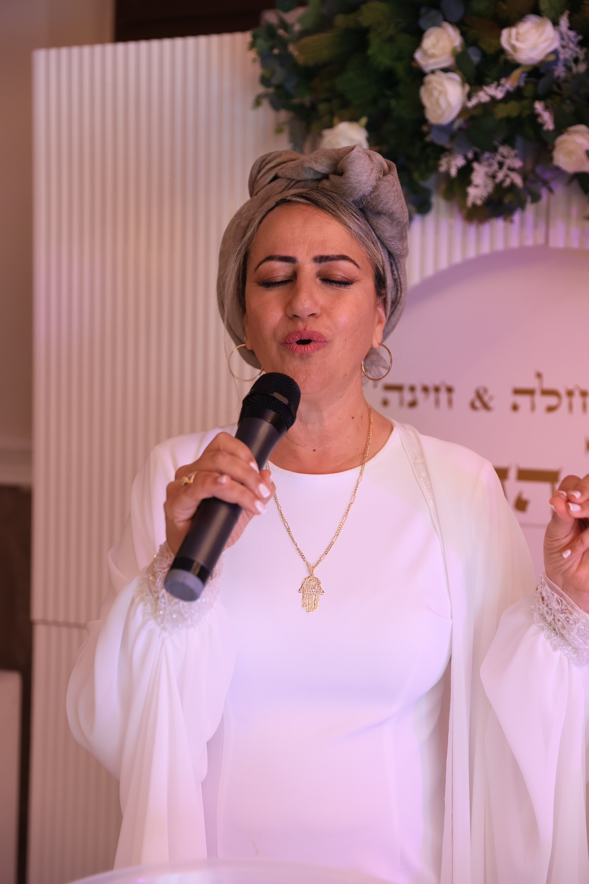 הדר הפרשת חלה/חינה. שני ויזל | צלמת הריון, צילומי משפחה וצילומי בוק בת מצווה
