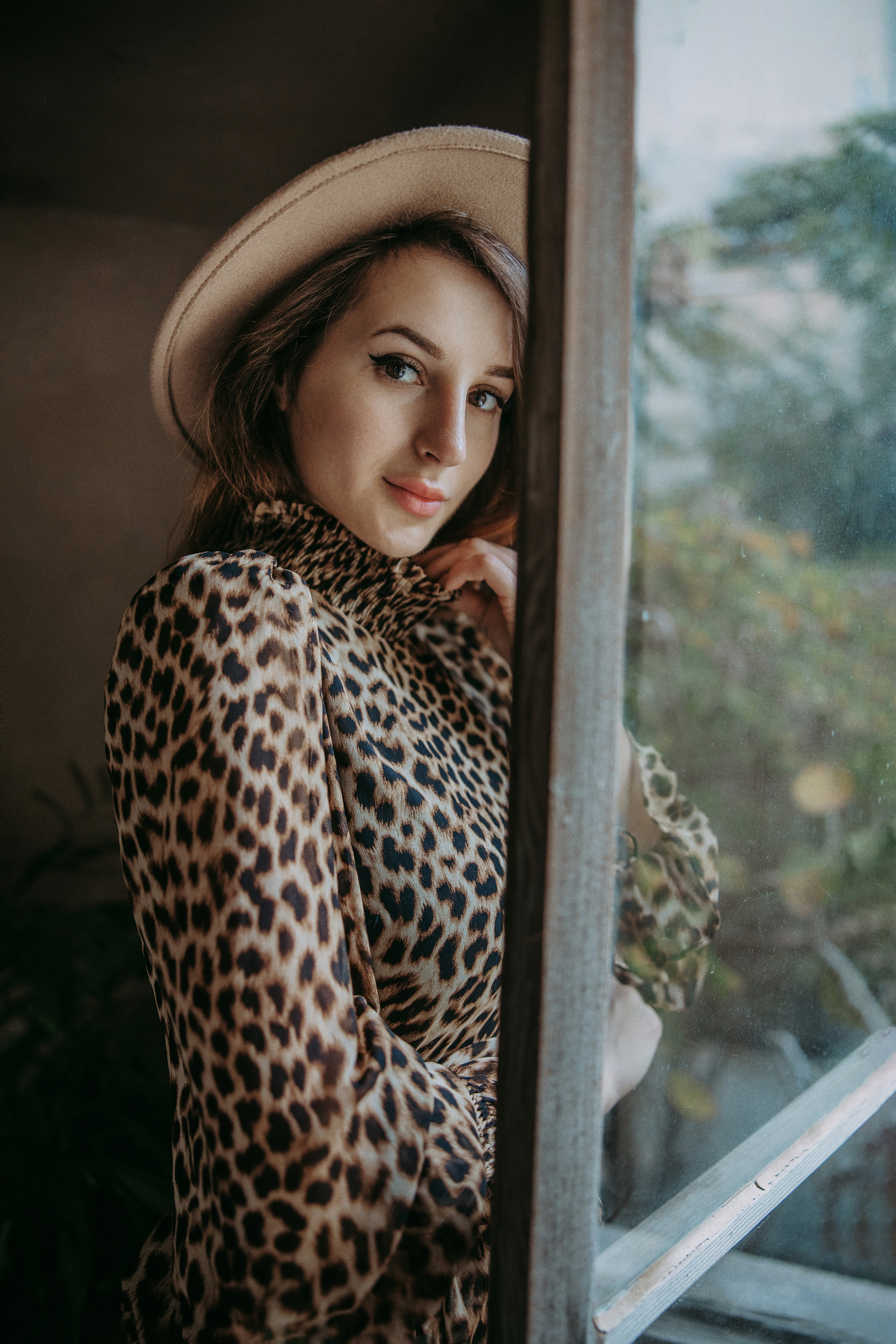 Model Anyuta KZM at Neve Tzedek, Tel Aviv. George TLV — Professional photographer and retoucher in Israel